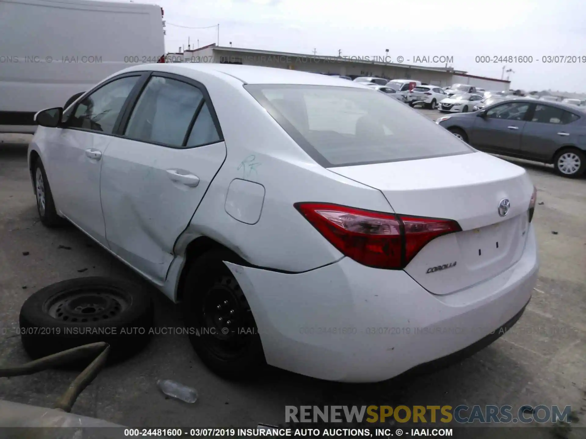 3 Photograph of a damaged car 5YFBURHE8KP927189 TOYOTA COROLLA 2019