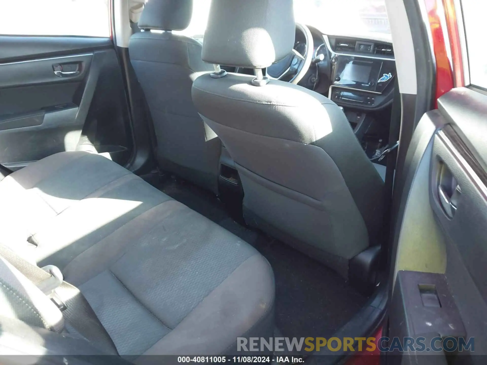 8 Photograph of a damaged car 5YFBURHE8KP931971 TOYOTA COROLLA 2019