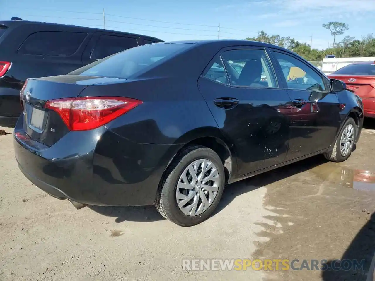 3 Photograph of a damaged car 5YFBURHE8KP935132 TOYOTA COROLLA 2019