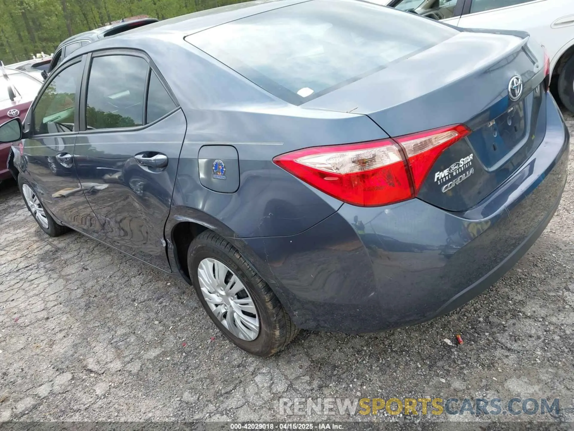 3 Photograph of a damaged car 5YFBURHE8KP936426 TOYOTA COROLLA 2019