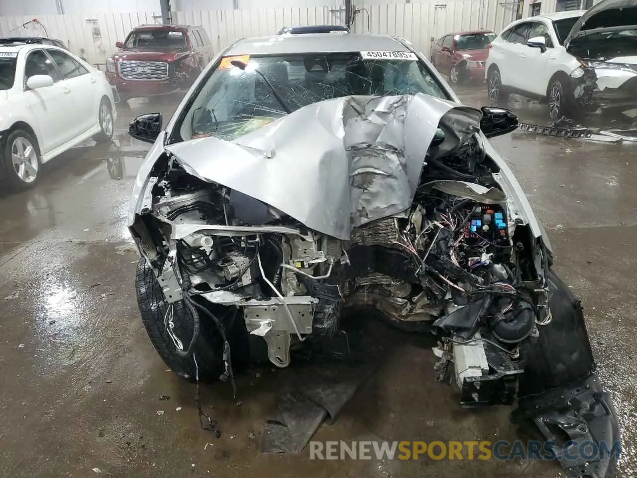 5 Photograph of a damaged car 5YFBURHE8KP936961 TOYOTA COROLLA 2019