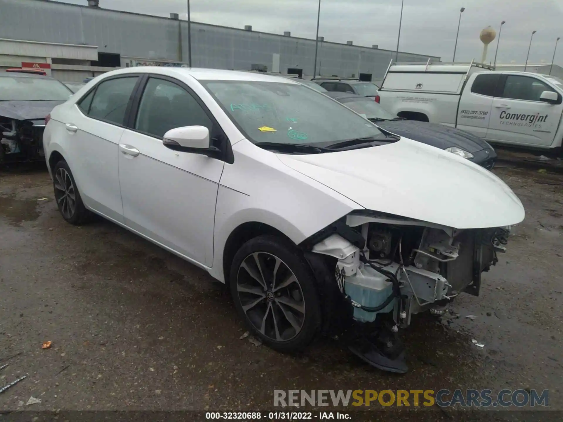 1 Photograph of a damaged car 5YFBURHE8KP940668 TOYOTA COROLLA 2019