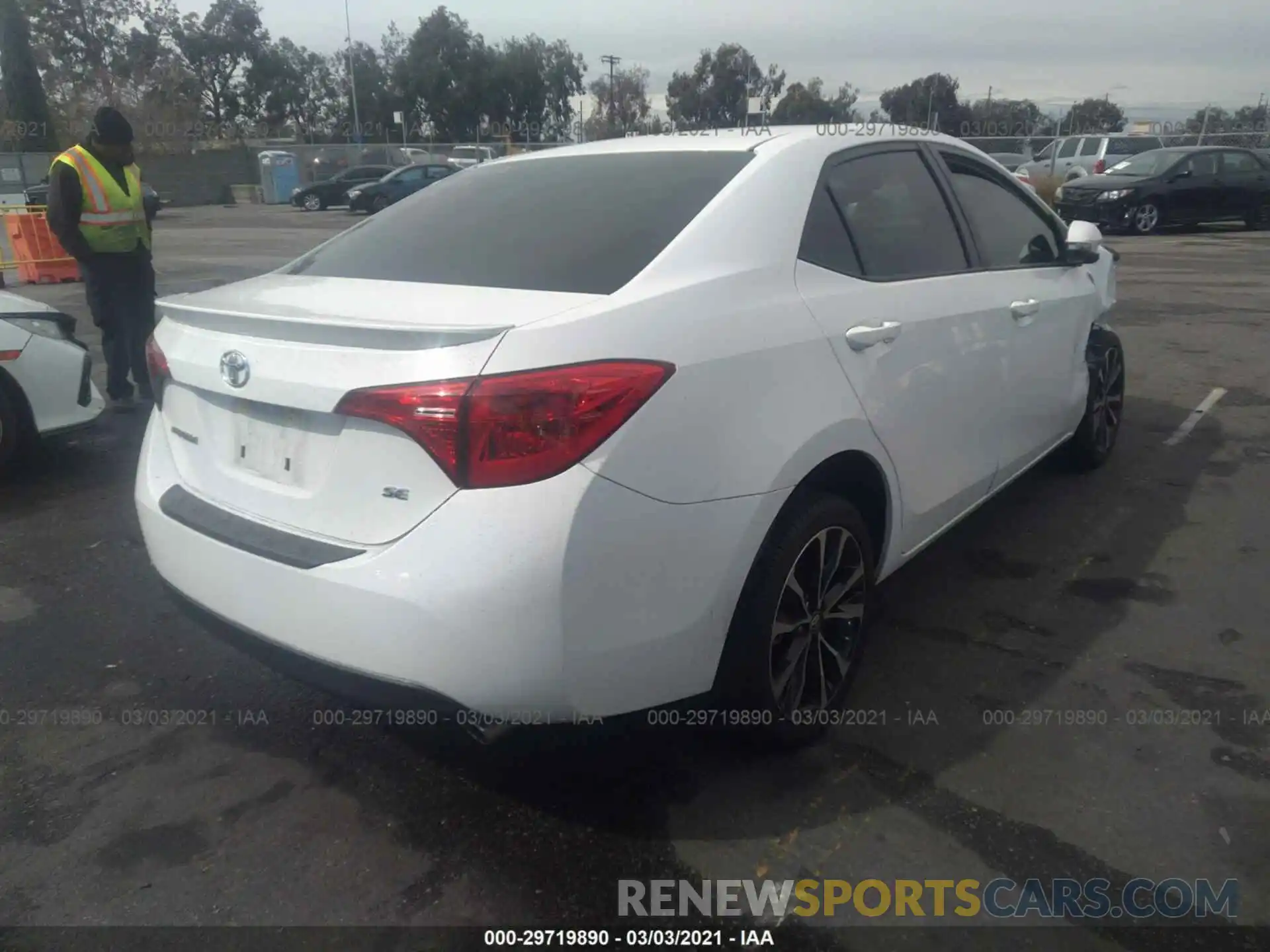 4 Photograph of a damaged car 5YFBURHE8KP942162 TOYOTA COROLLA 2019