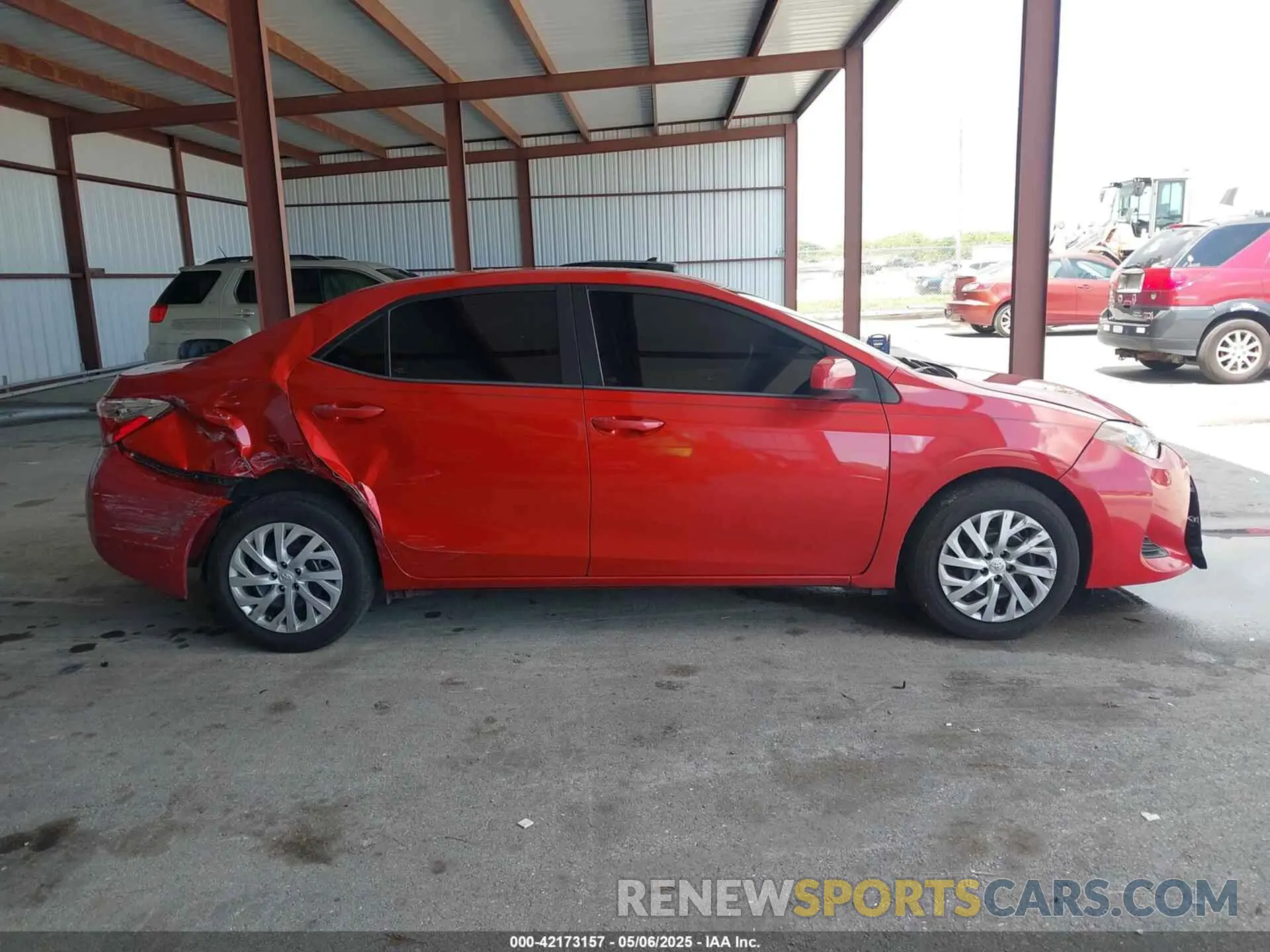 13 Photograph of a damaged car 5YFBURHE8KP943098 TOYOTA COROLLA 2019