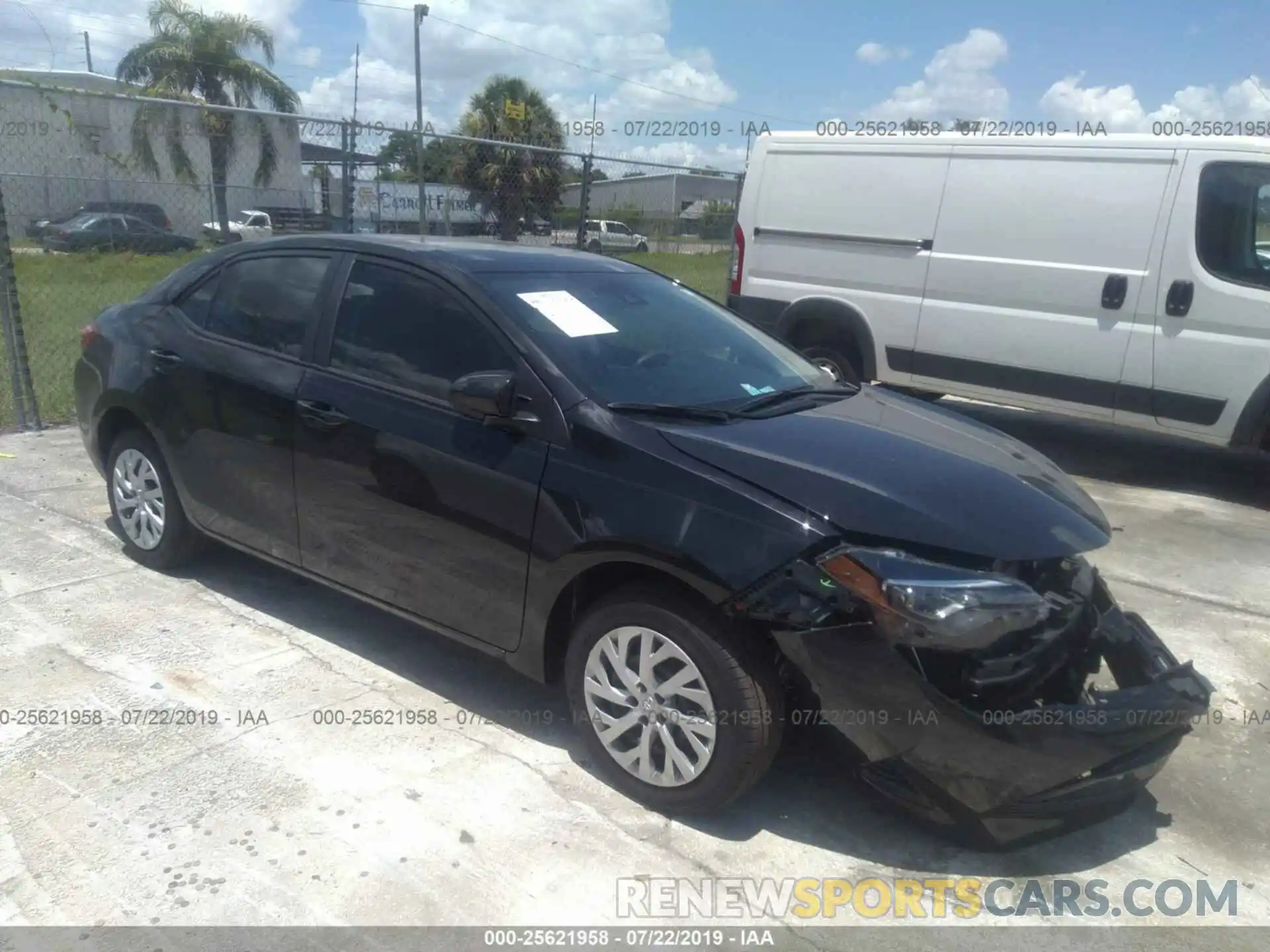 1 Photograph of a damaged car 5YFBURHE8KP948642 TOYOTA COROLLA 2019