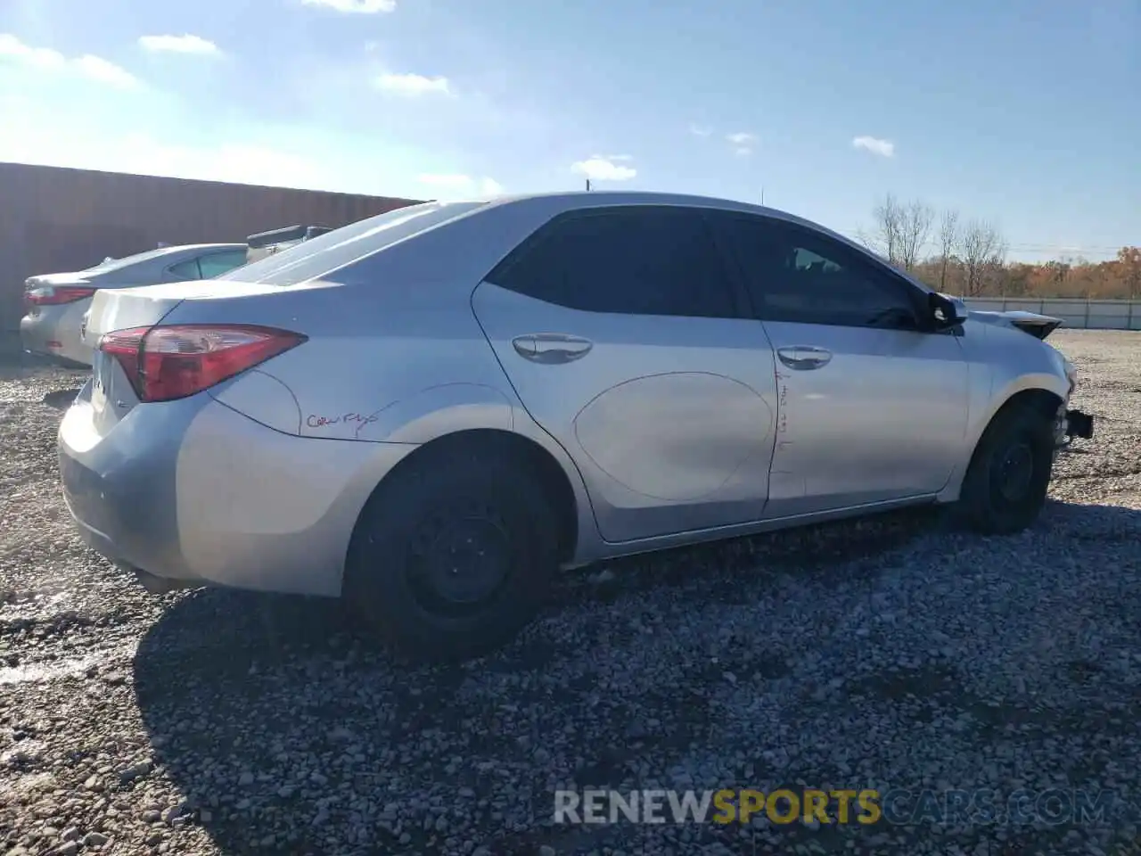 3 Photograph of a damaged car 5YFBURHE9KP856942 TOYOTA COROLLA 2019