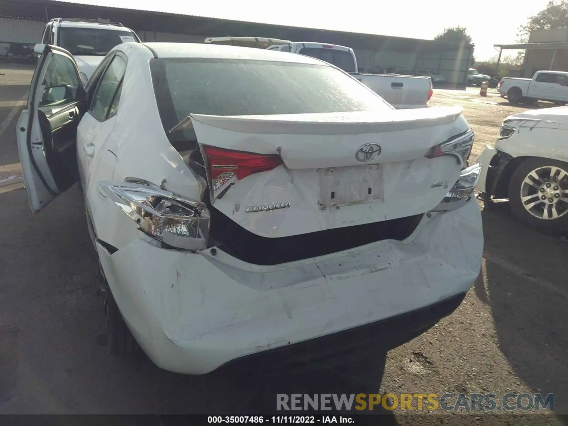 6 Photograph of a damaged car 5YFBURHE9KP858786 TOYOTA COROLLA 2019