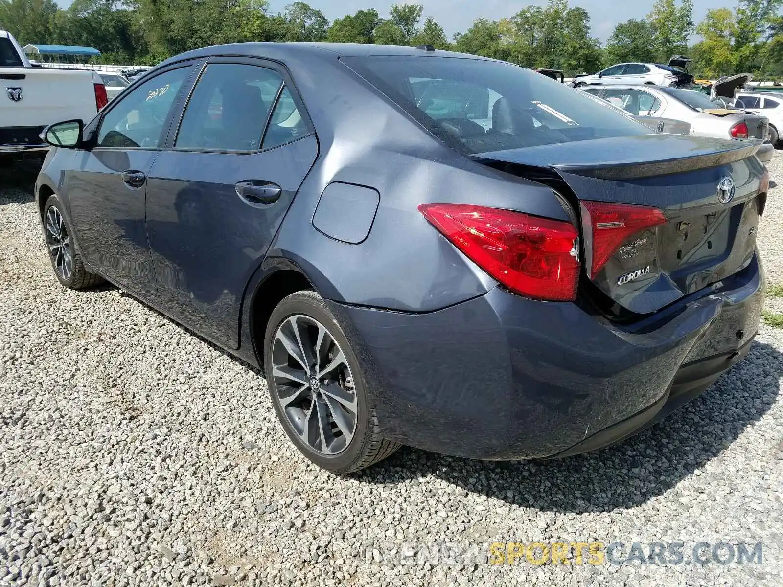 3 Photograph of a damaged car 5YFBURHE9KP859338 TOYOTA COROLLA 2019