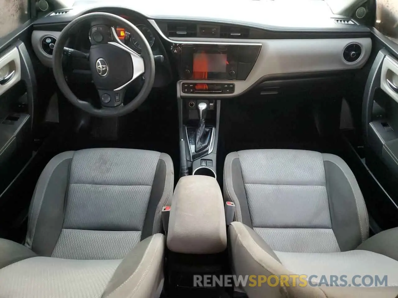 8 Photograph of a damaged car 5YFBURHE9KP860487 TOYOTA COROLLA 2019