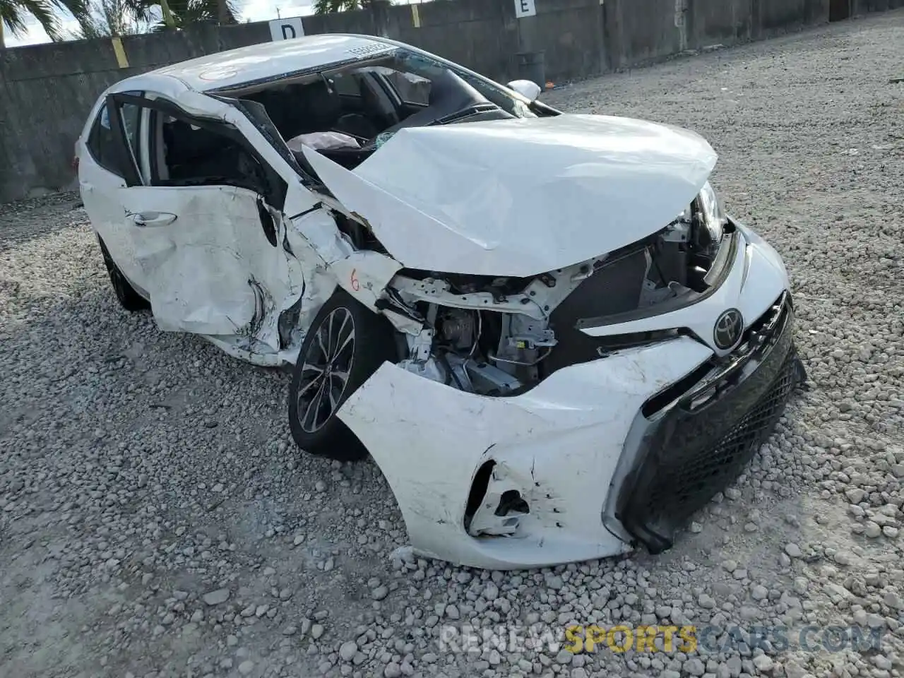 1 Photograph of a damaged car 5YFBURHE9KP865947 TOYOTA COROLLA 2019