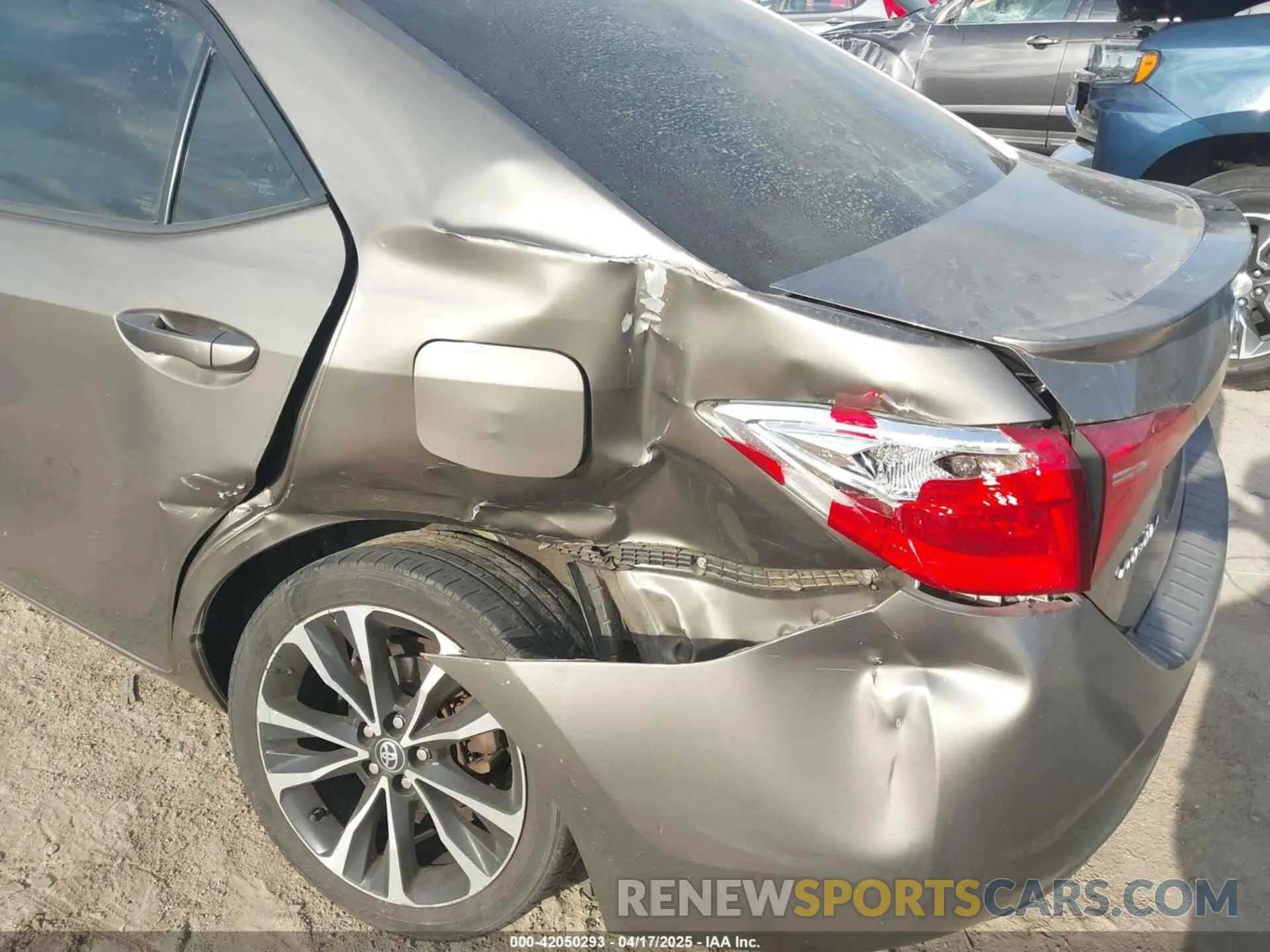 6 Photograph of a damaged car 5YFBURHE9KP868248 TOYOTA COROLLA 2019