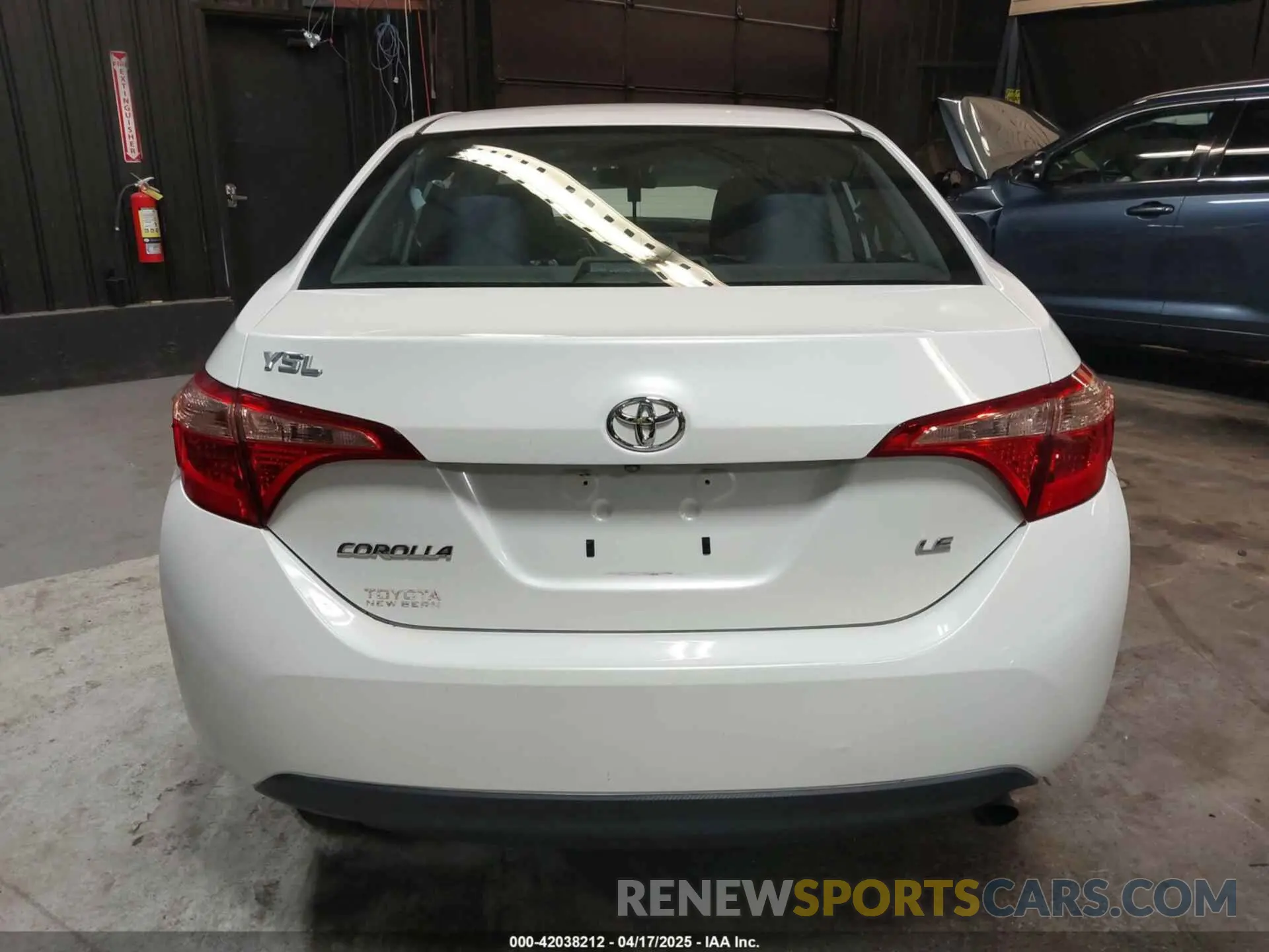 16 Photograph of a damaged car 5YFBURHE9KP871926 TOYOTA COROLLA 2019