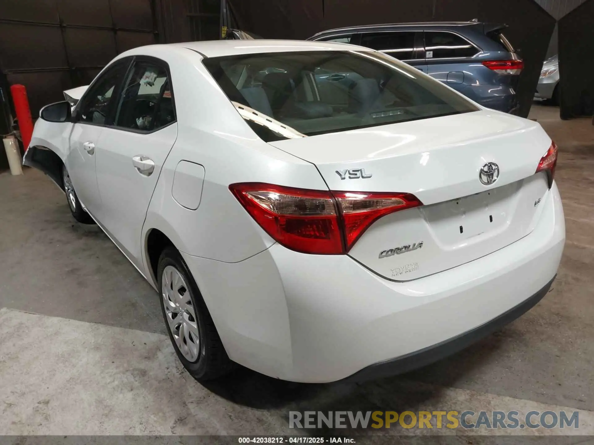 3 Photograph of a damaged car 5YFBURHE9KP871926 TOYOTA COROLLA 2019