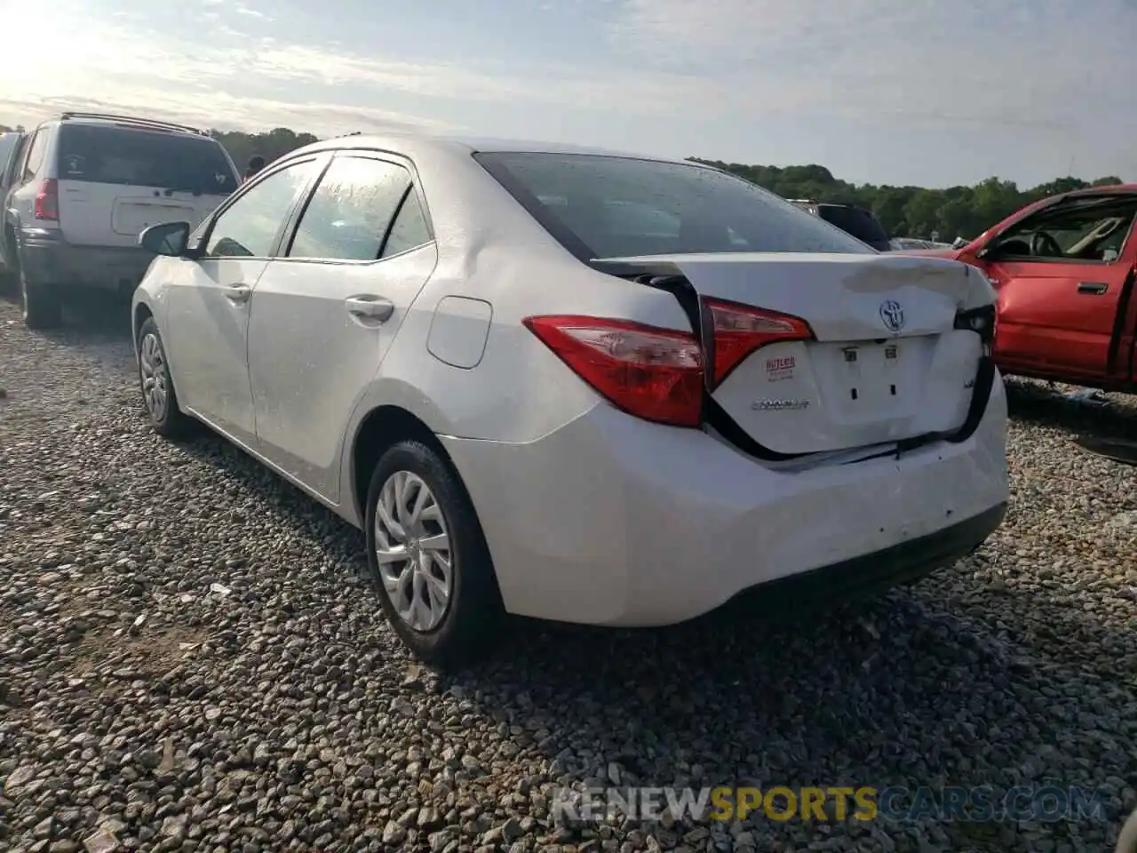 3 Photograph of a damaged car 5YFBURHE9KP872543 TOYOTA COROLLA 2019