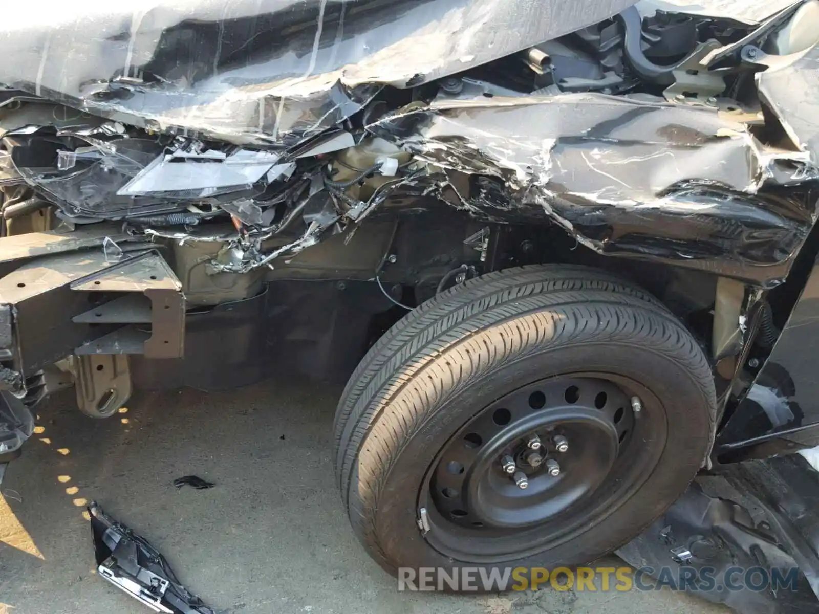 9 Photograph of a damaged car 5YFBURHE9KP874308 TOYOTA COROLLA 2019