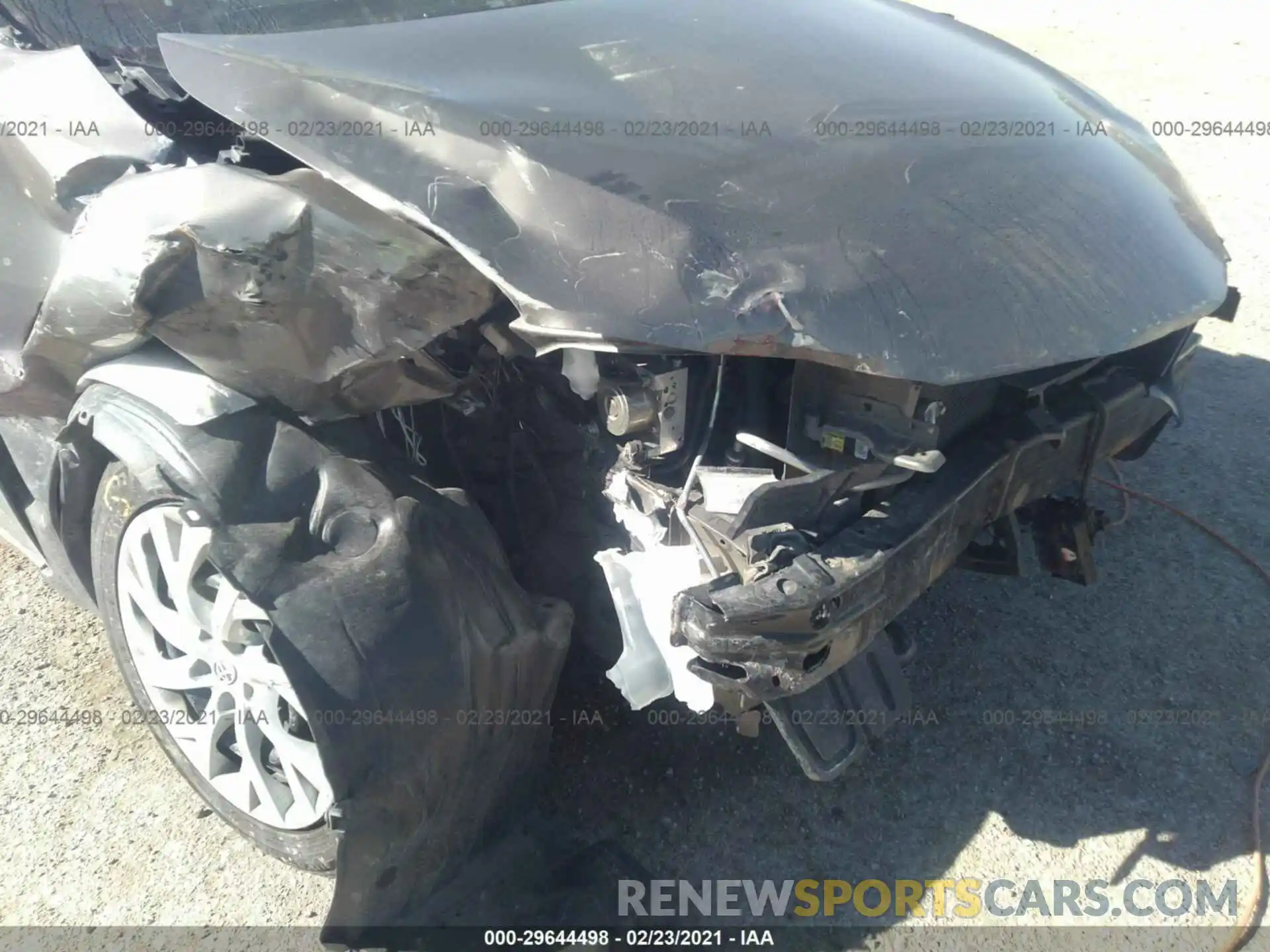 6 Photograph of a damaged car 5YFBURHE9KP875300 TOYOTA COROLLA 2019