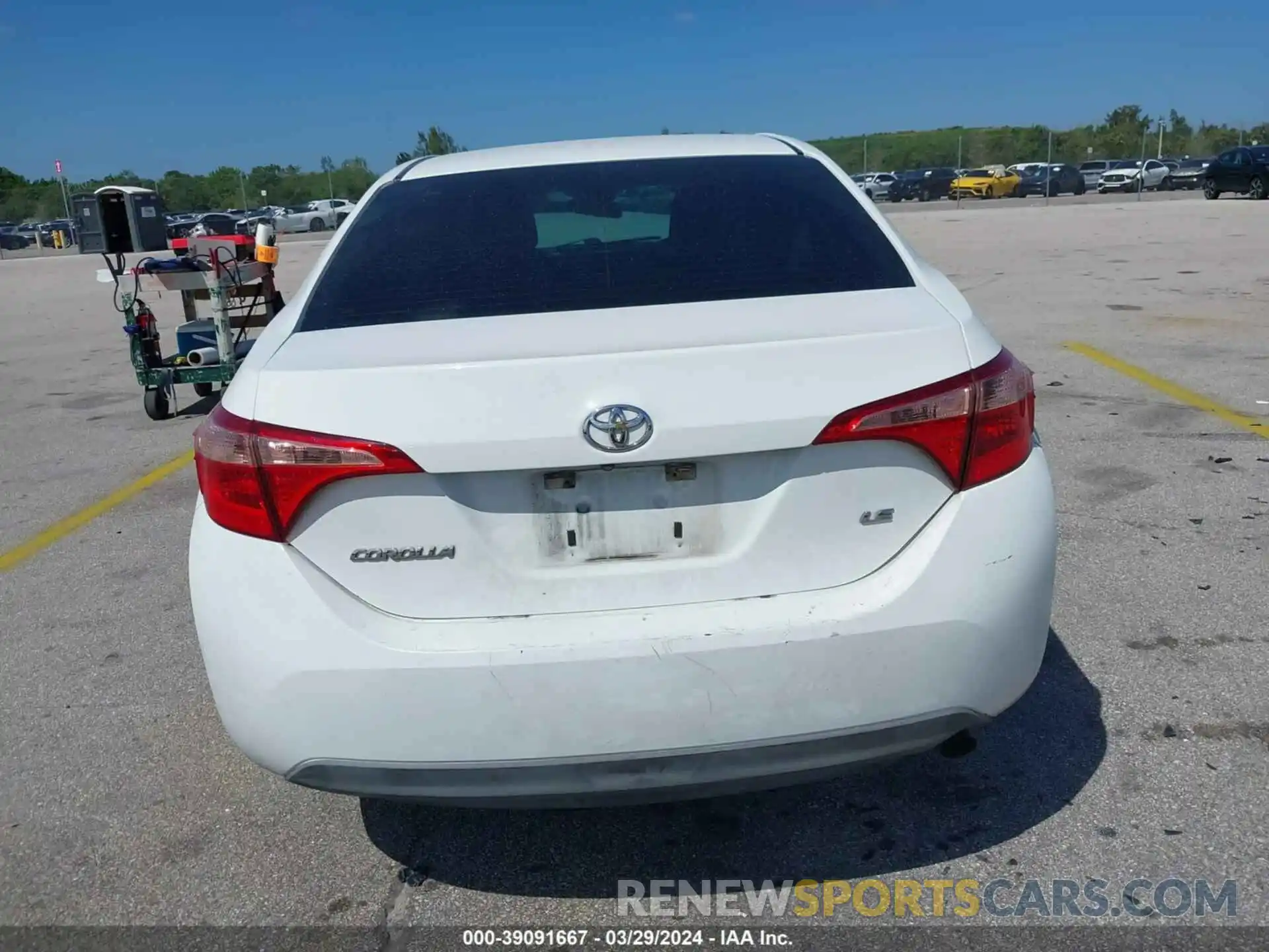 16 Photograph of a damaged car 5YFBURHE9KP878228 TOYOTA COROLLA 2019