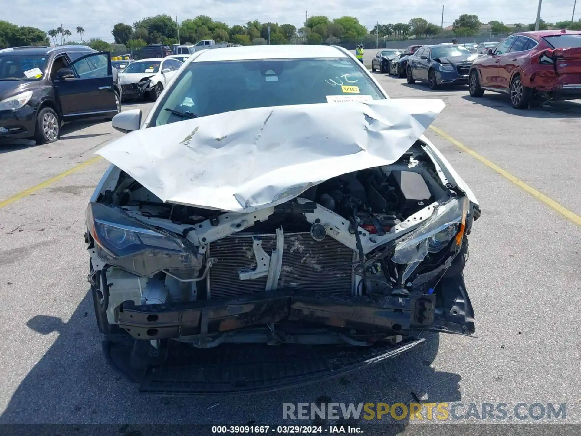 6 Photograph of a damaged car 5YFBURHE9KP878228 TOYOTA COROLLA 2019