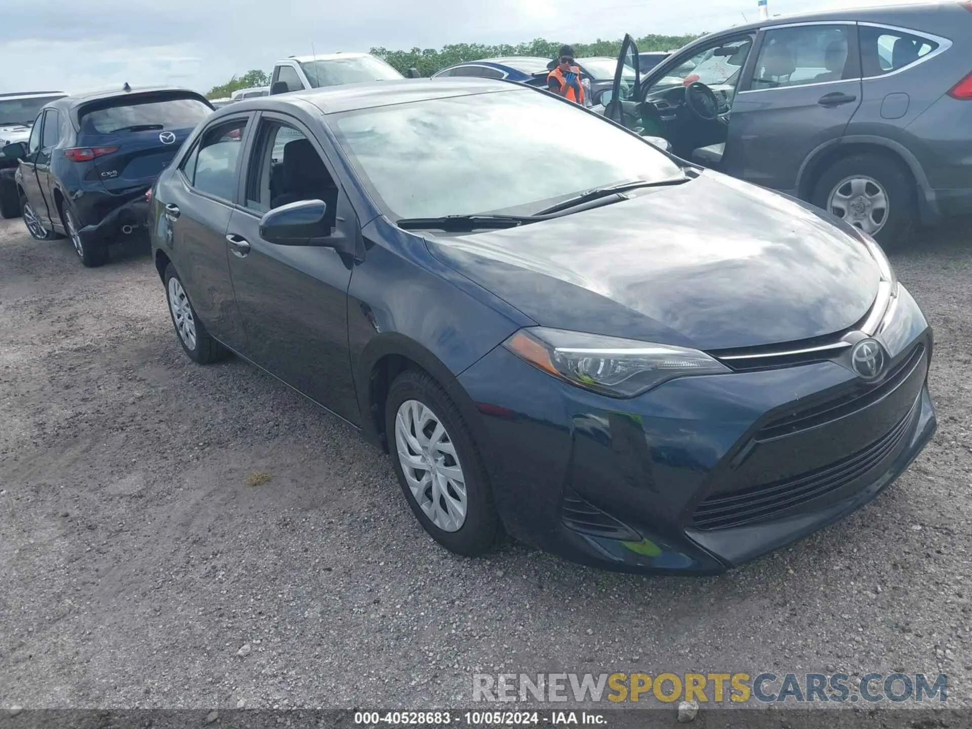 1 Photograph of a damaged car 5YFBURHE9KP880156 TOYOTA COROLLA 2019