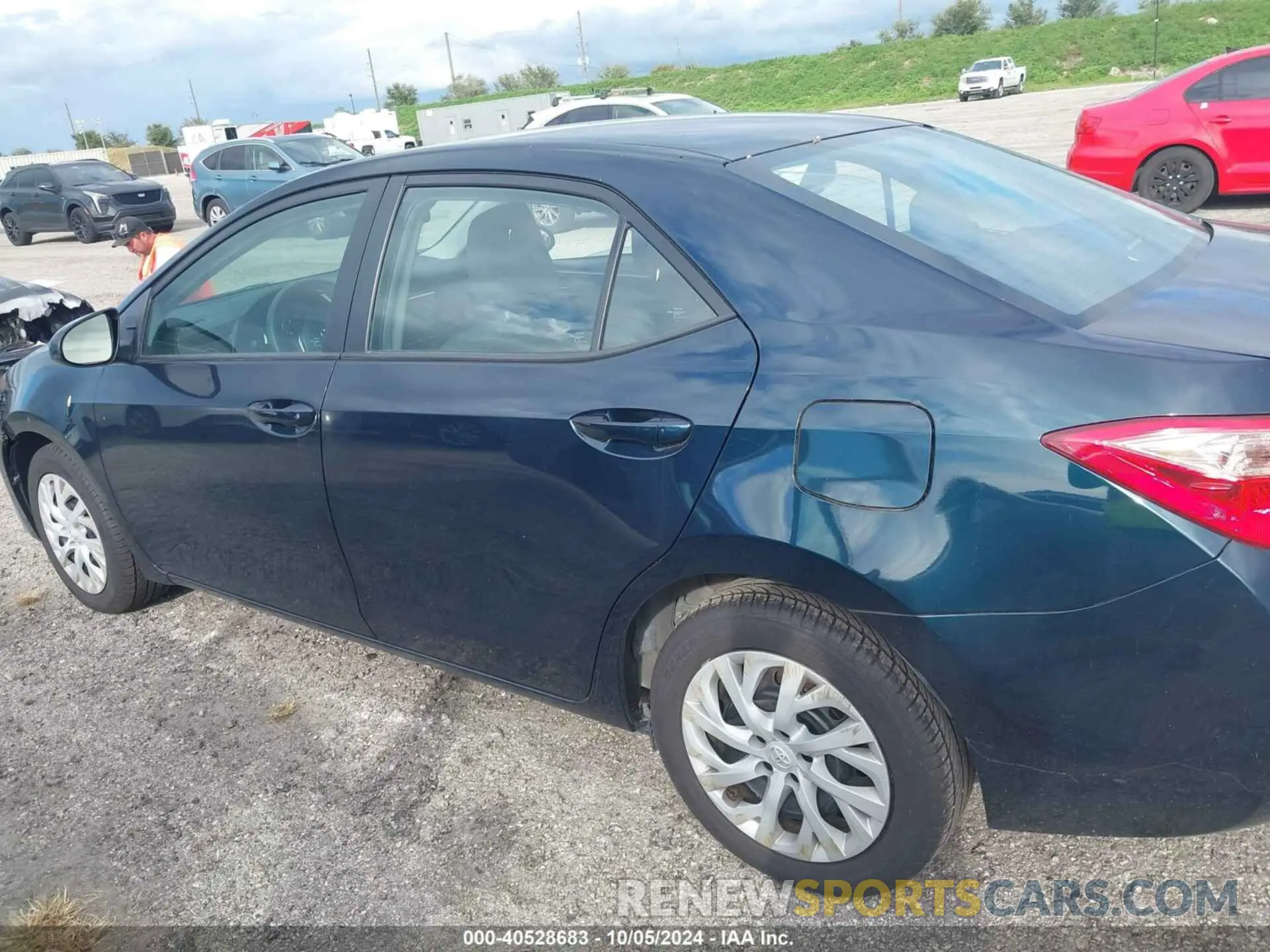 14 Photograph of a damaged car 5YFBURHE9KP880156 TOYOTA COROLLA 2019