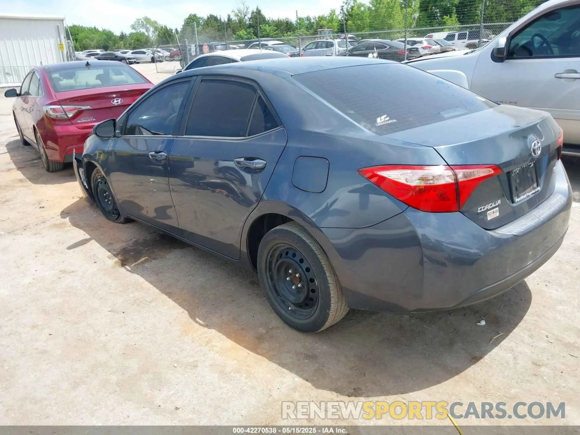3 Photograph of a damaged car 5YFBURHE9KP880514 TOYOTA COROLLA 2019