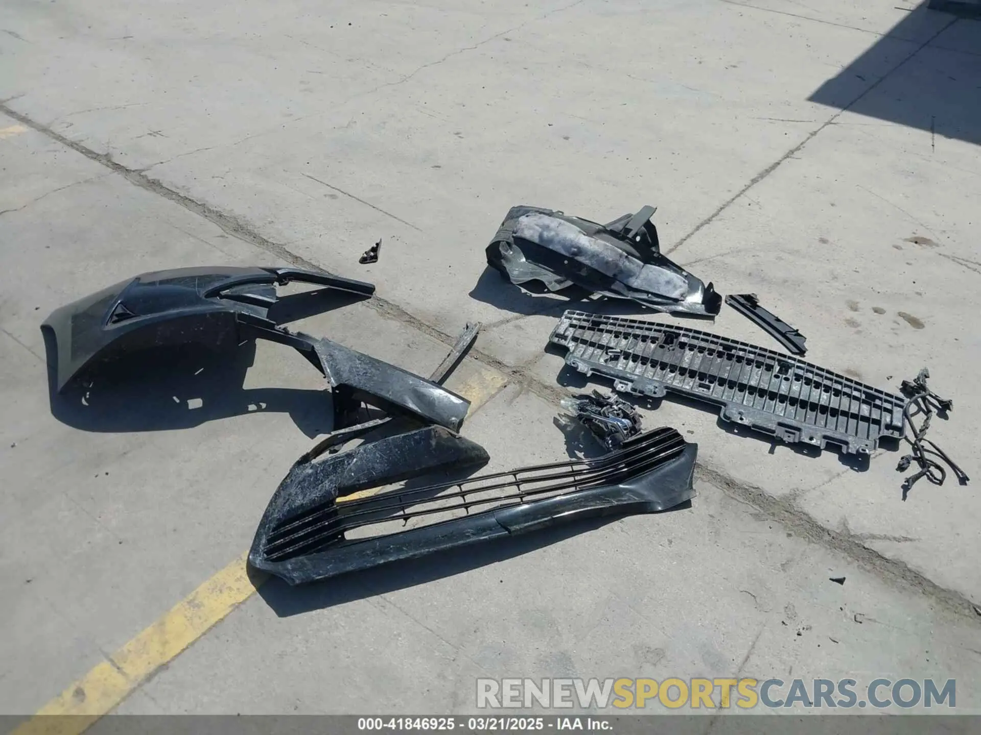 11 Photograph of a damaged car 5YFBURHE9KP882103 TOYOTA COROLLA 2019