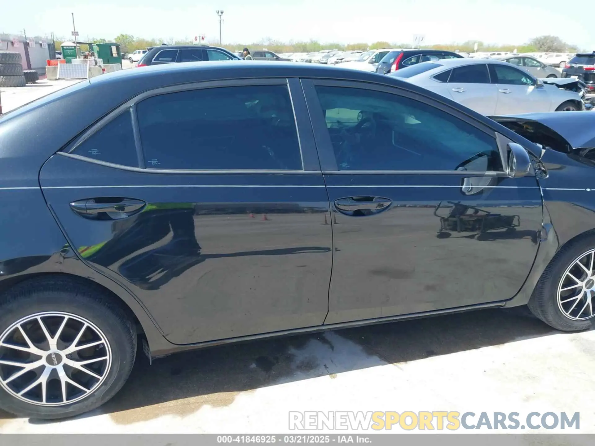 13 Photograph of a damaged car 5YFBURHE9KP882103 TOYOTA COROLLA 2019