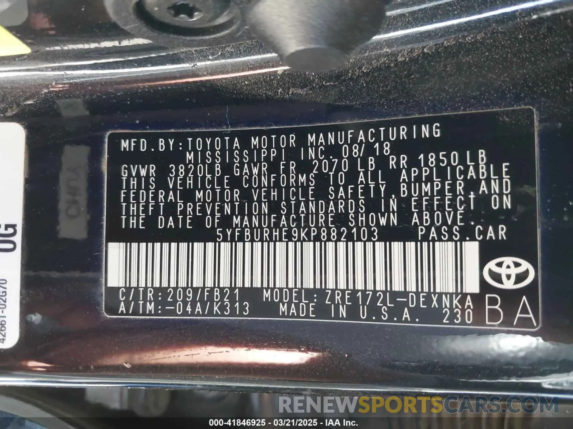 9 Photograph of a damaged car 5YFBURHE9KP882103 TOYOTA COROLLA 2019