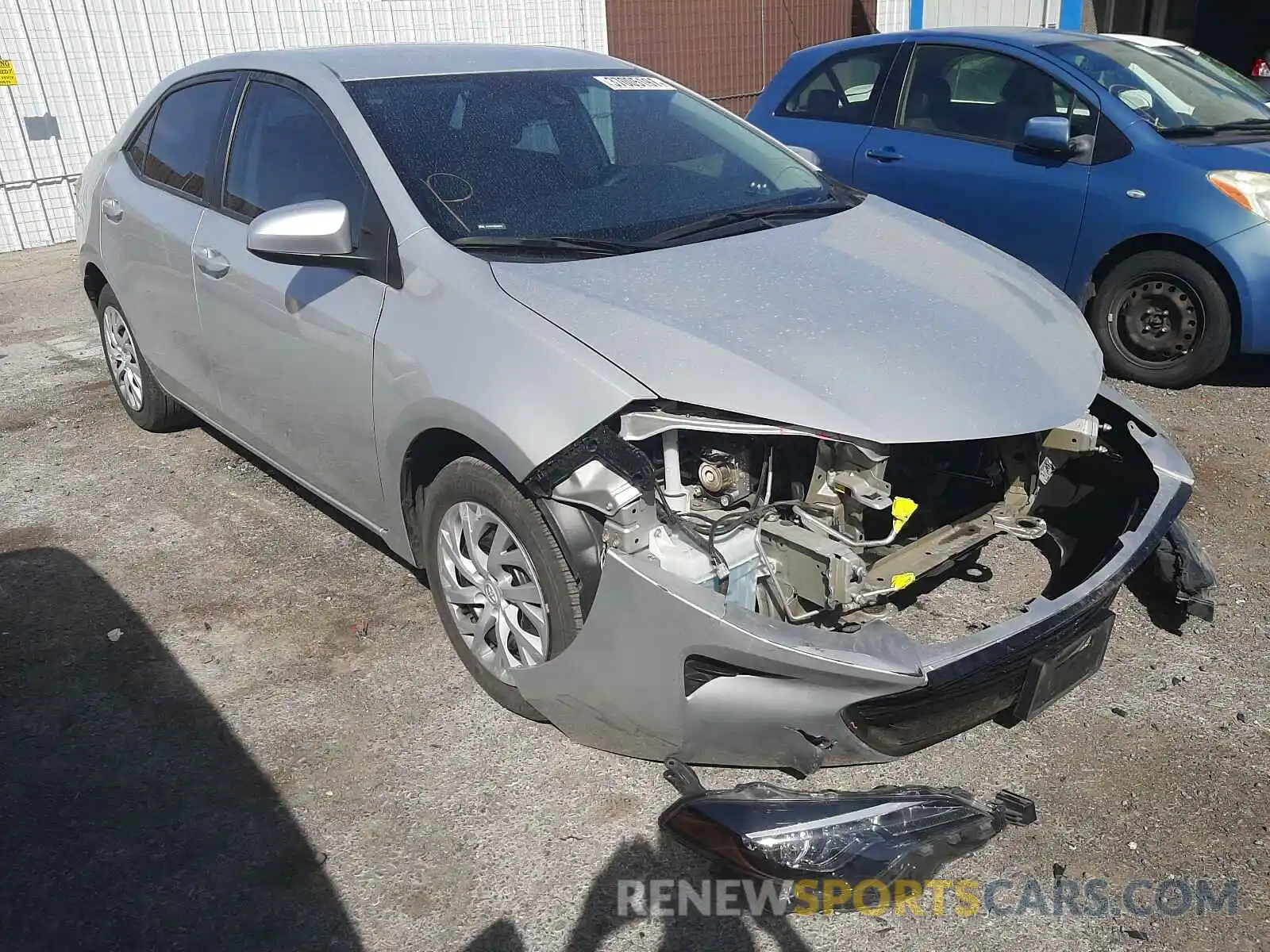 1 Photograph of a damaged car 5YFBURHE9KP883364 TOYOTA COROLLA 2019