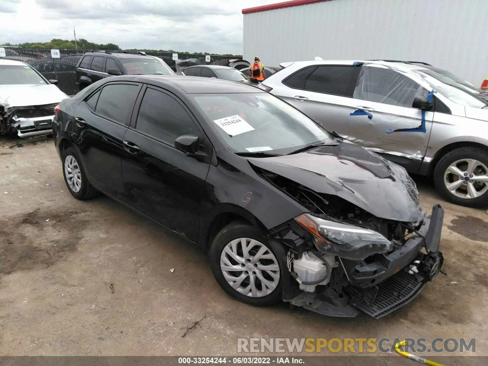 1 Photograph of a damaged car 5YFBURHE9KP883770 TOYOTA COROLLA 2019