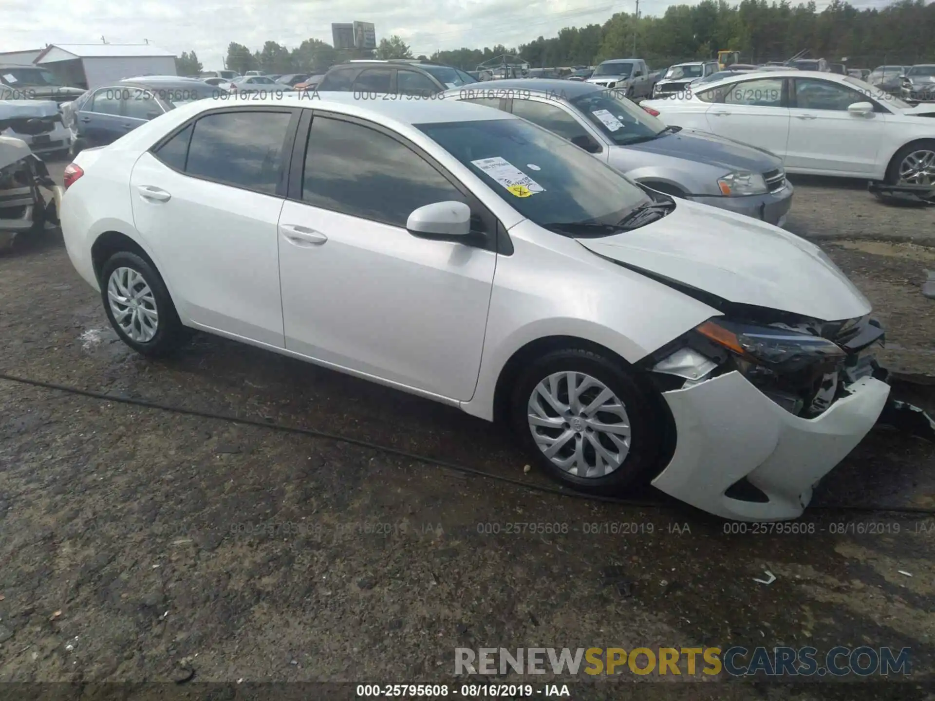 1 Photograph of a damaged car 5YFBURHE9KP885034 TOYOTA COROLLA 2019