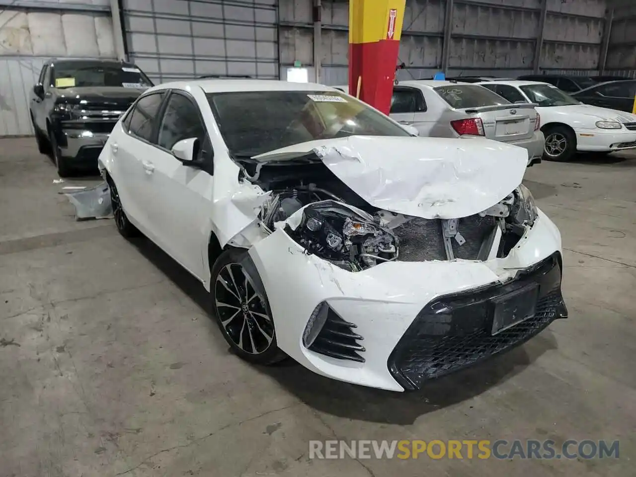 1 Photograph of a damaged car 5YFBURHE9KP886250 TOYOTA COROLLA 2019