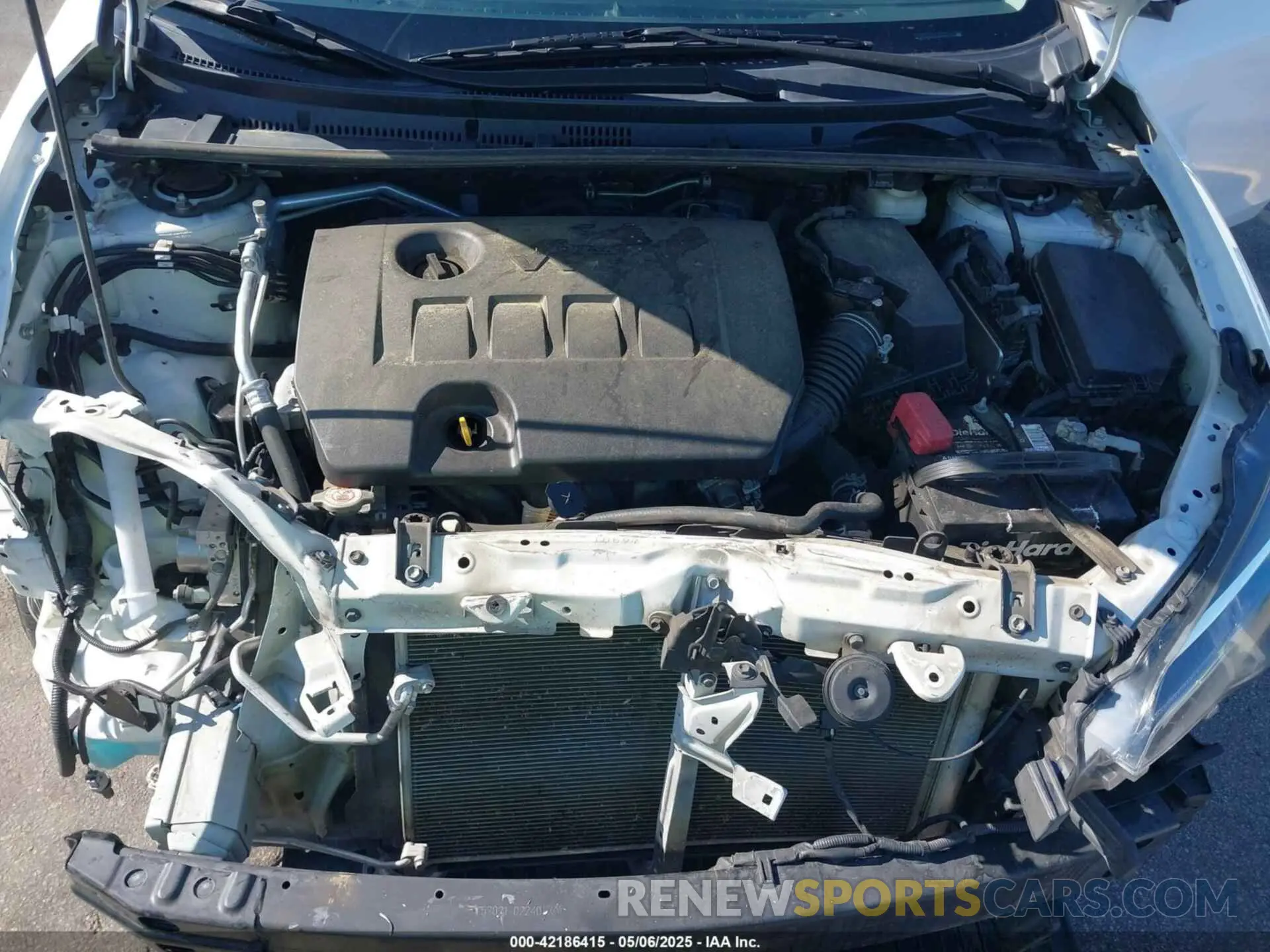 10 Photograph of a damaged car 5YFBURHE9KP886264 TOYOTA COROLLA 2019
