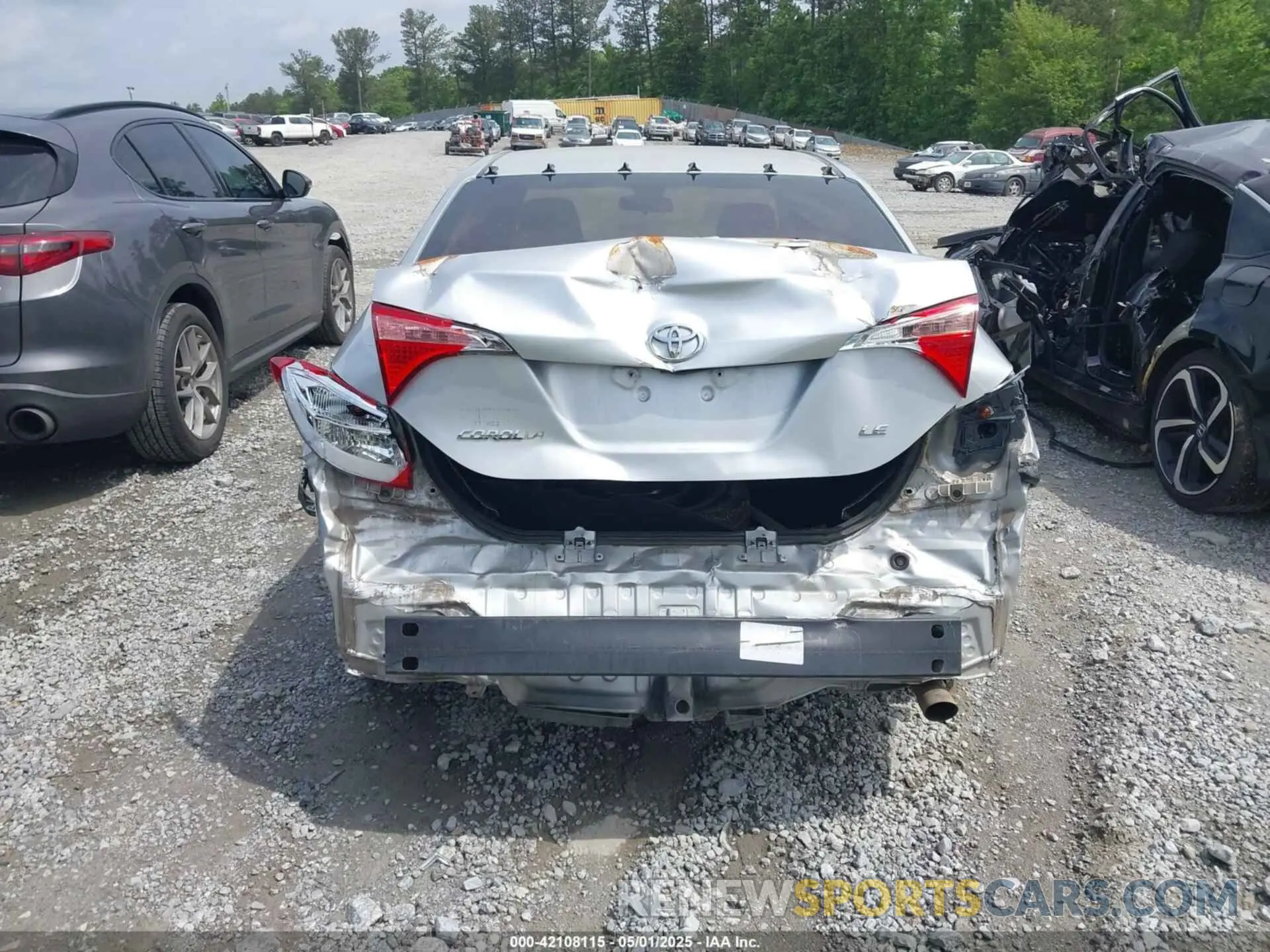 16 Photograph of a damaged car 5YFBURHE9KP886488 TOYOTA COROLLA 2019