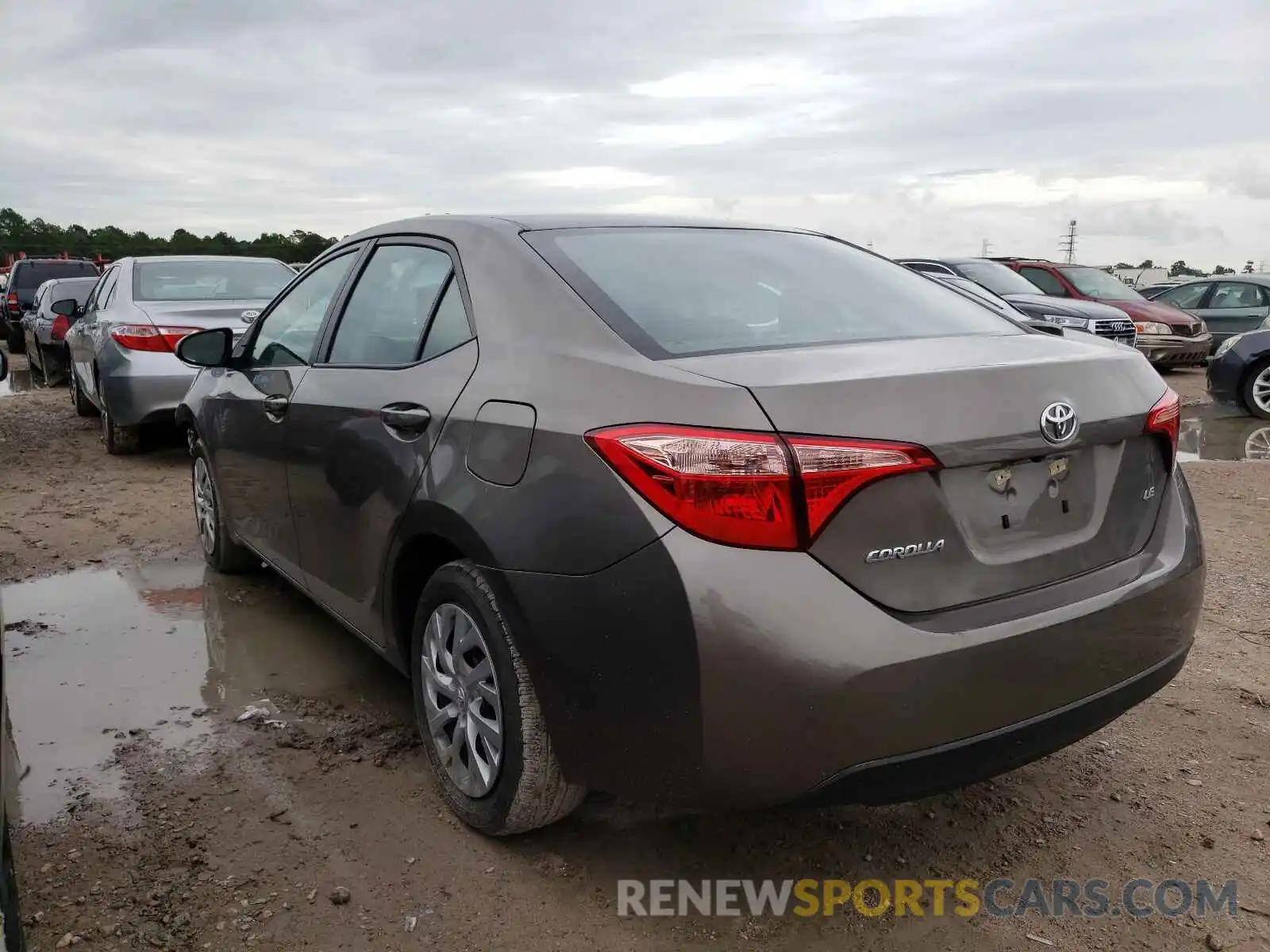 3 Photograph of a damaged car 5YFBURHE9KP886779 TOYOTA COROLLA 2019