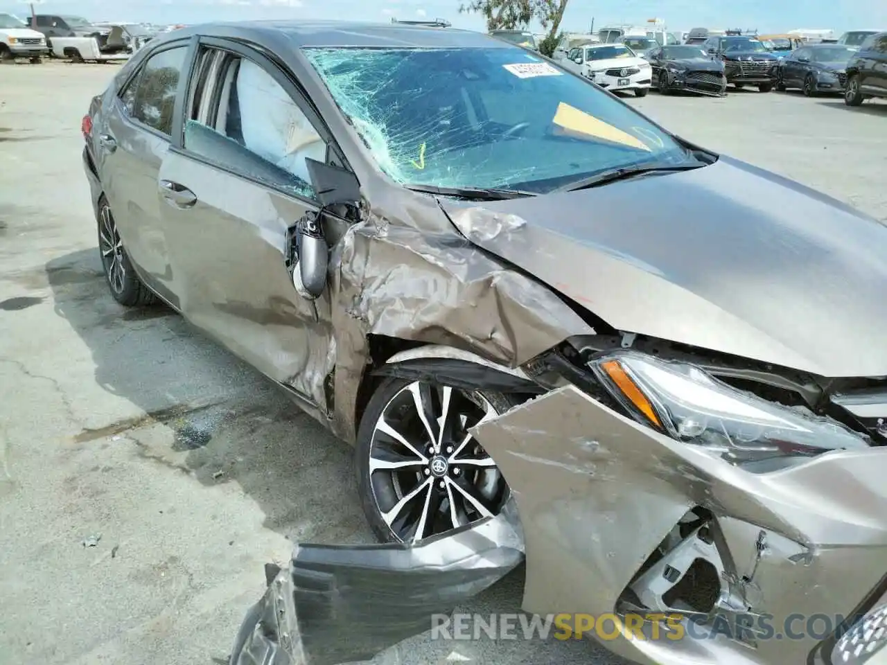 9 Photograph of a damaged car 5YFBURHE9KP889469 TOYOTA COROLLA 2019