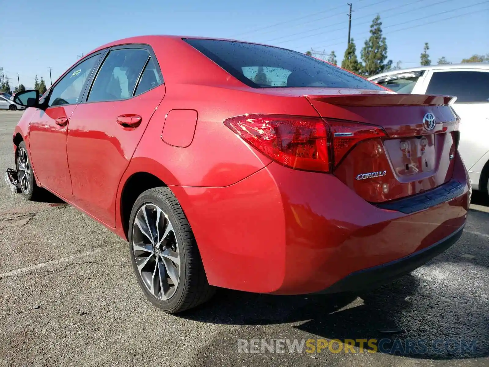 3 Photograph of a damaged car 5YFBURHE9KP892677 TOYOTA COROLLA 2019