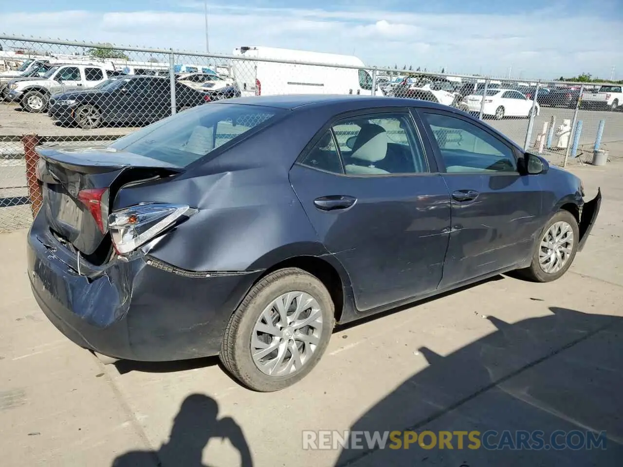 3 Photograph of a damaged car 5YFBURHE9KP893649 TOYOTA COROLLA 2019
