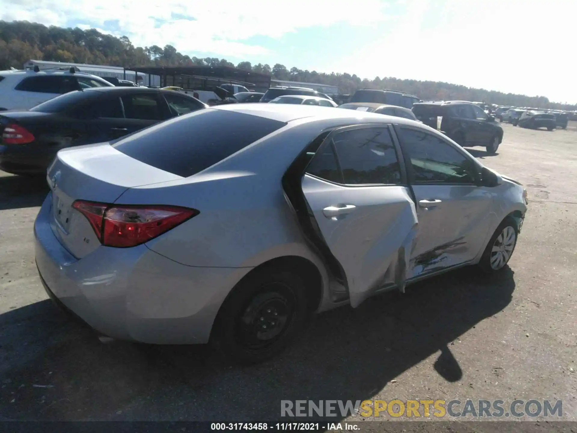 4 Photograph of a damaged car 5YFBURHE9KP896406 TOYOTA COROLLA 2019