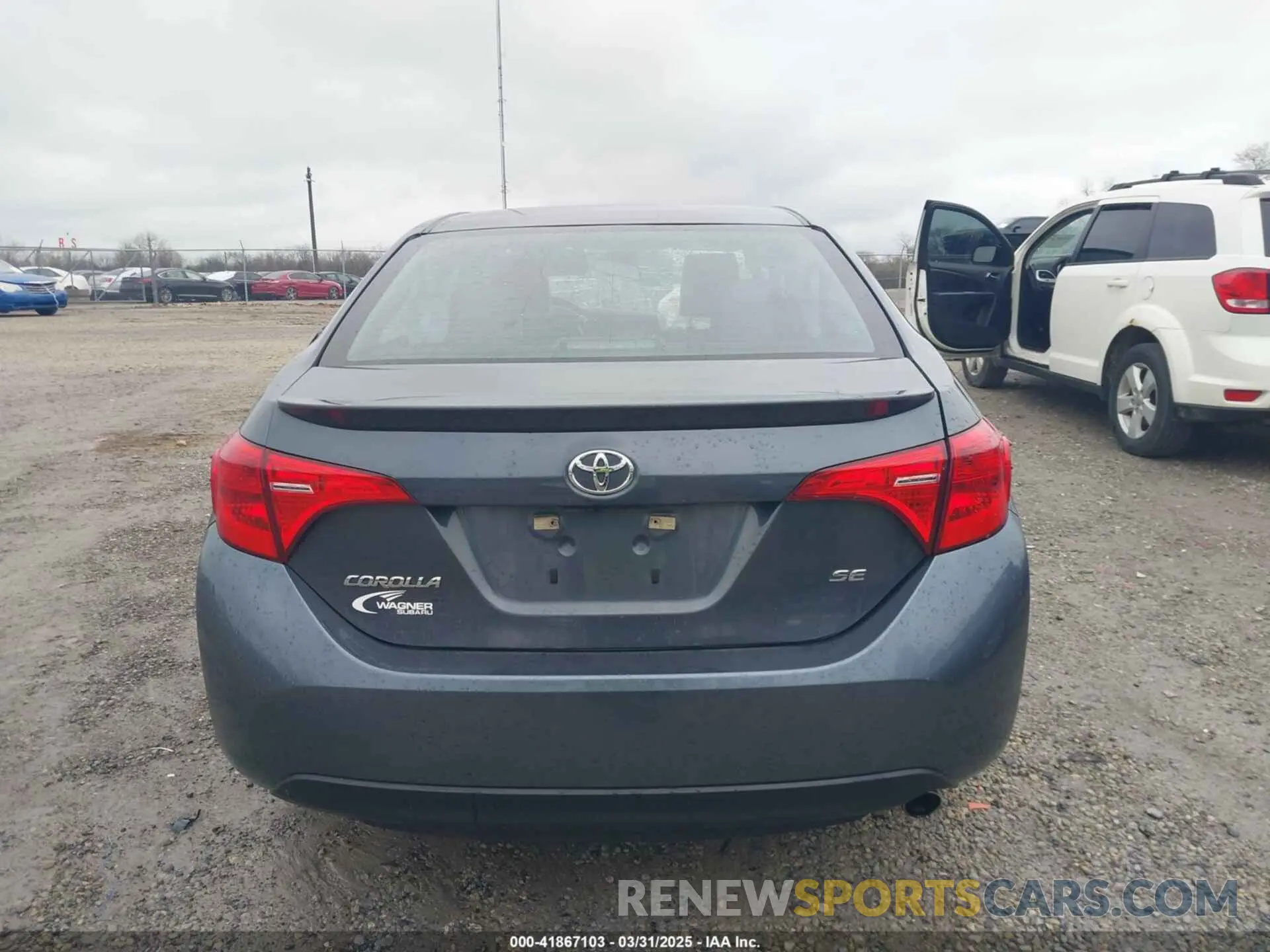 17 Photograph of a damaged car 5YFBURHE9KP898284 TOYOTA COROLLA 2019
