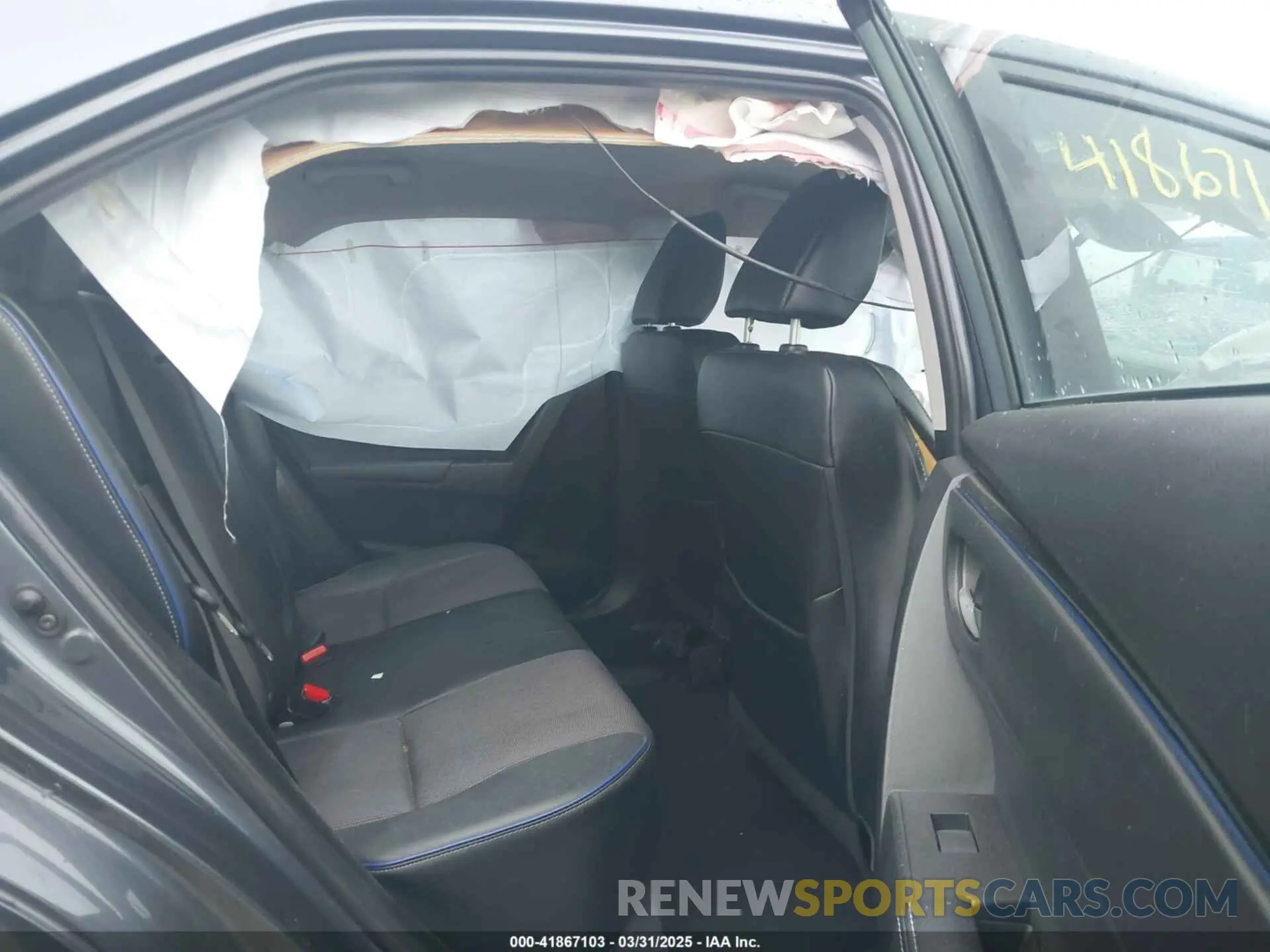 8 Photograph of a damaged car 5YFBURHE9KP898284 TOYOTA COROLLA 2019