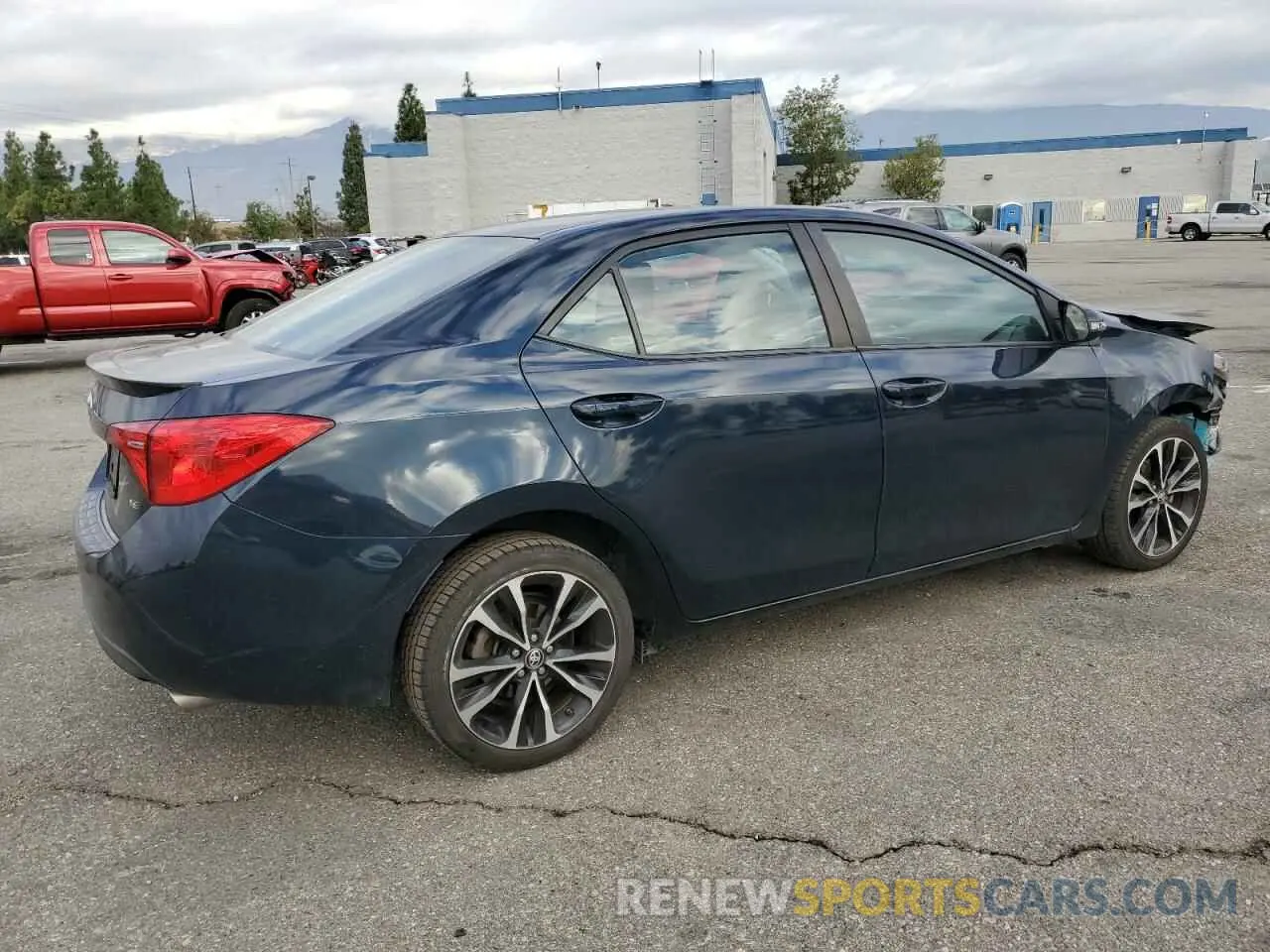 3 Photograph of a damaged car 5YFBURHE9KP899046 TOYOTA COROLLA 2019