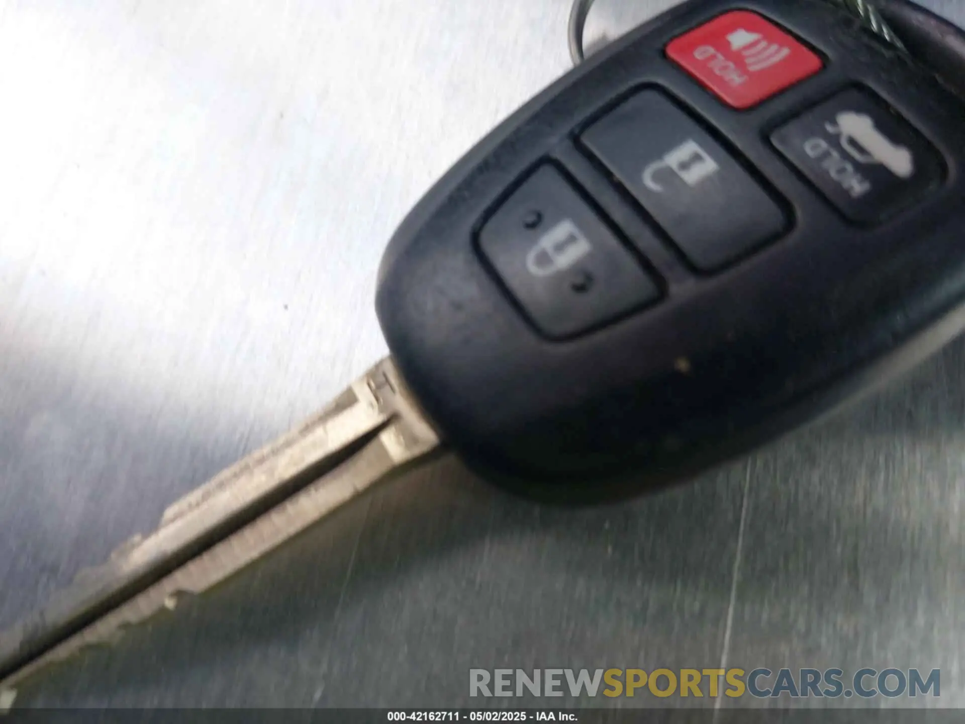 11 Photograph of a damaged car 5YFBURHE9KP901622 TOYOTA COROLLA 2019