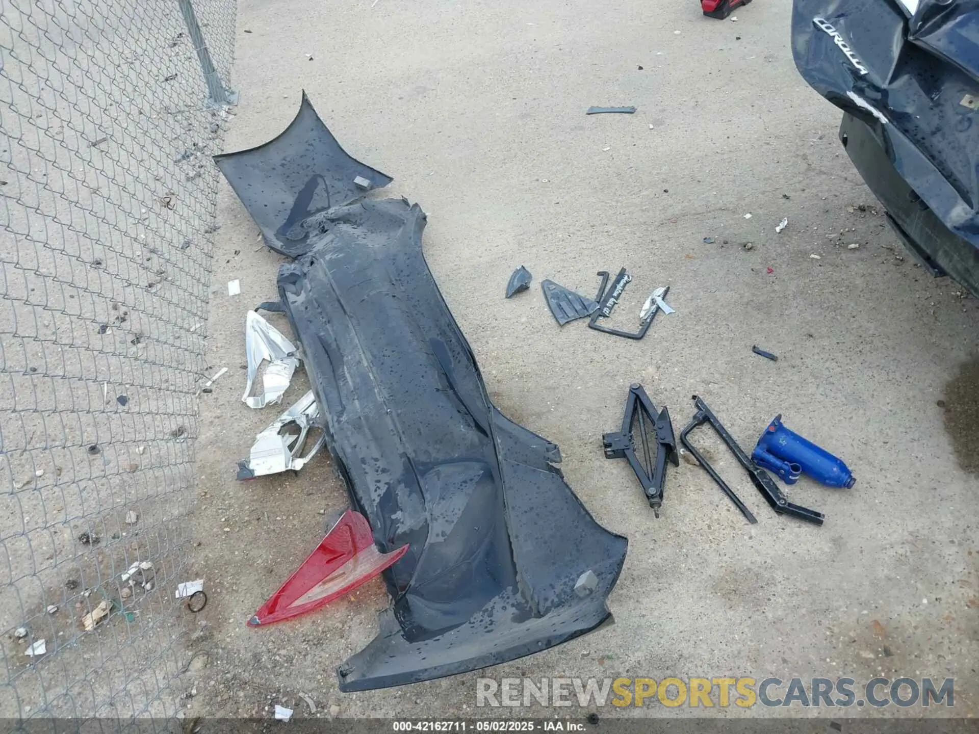 12 Photograph of a damaged car 5YFBURHE9KP901622 TOYOTA COROLLA 2019
