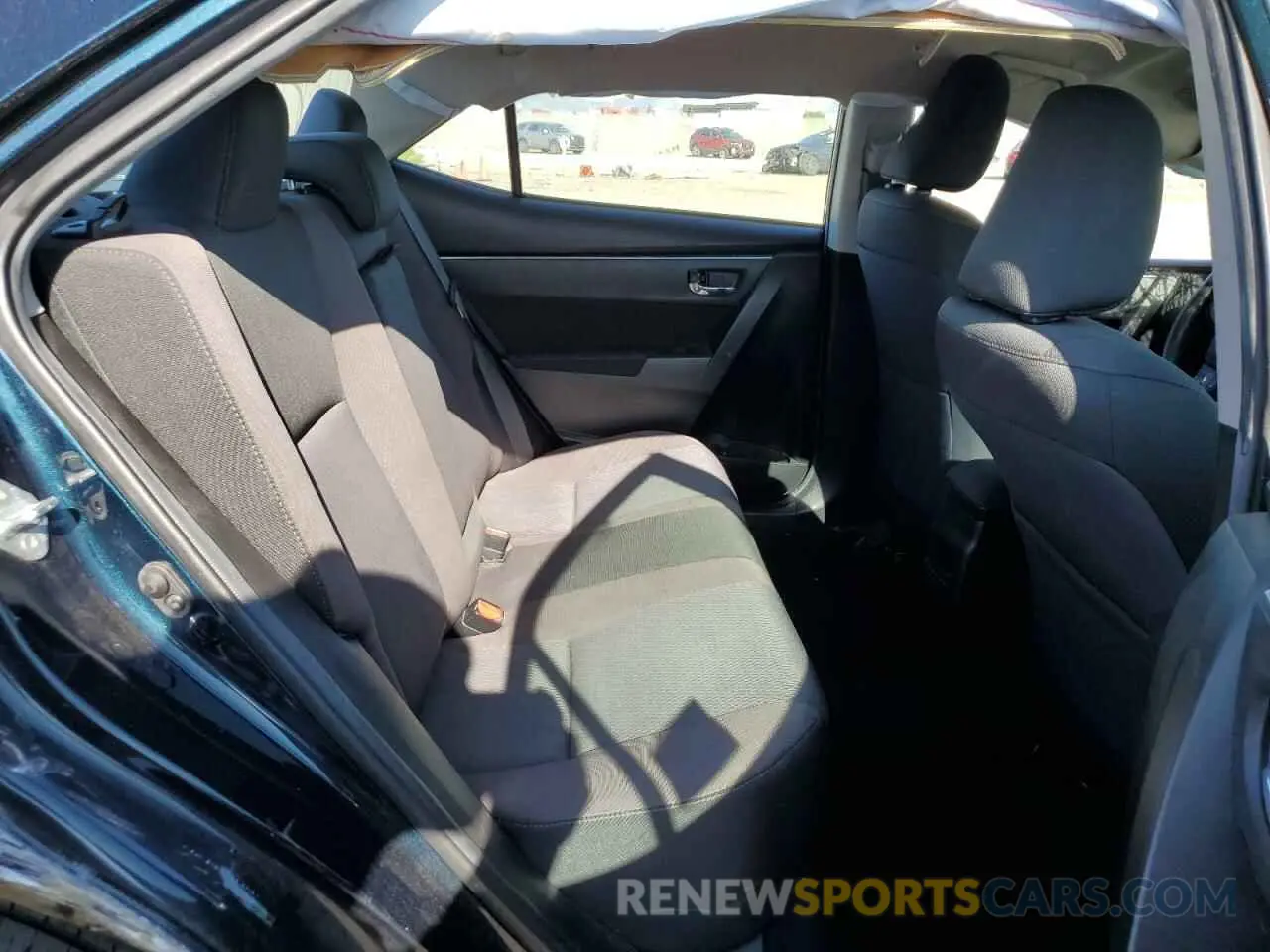 10 Photograph of a damaged car 5YFBURHE9KP904634 TOYOTA COROLLA 2019