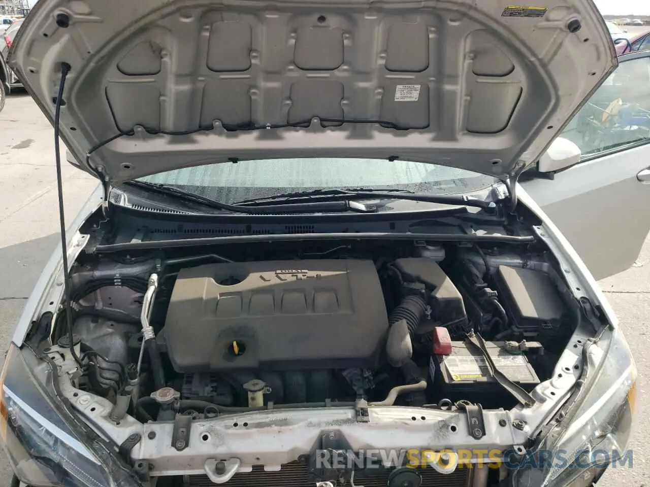 11 Photograph of a damaged car 5YFBURHE9KP909381 TOYOTA COROLLA 2019