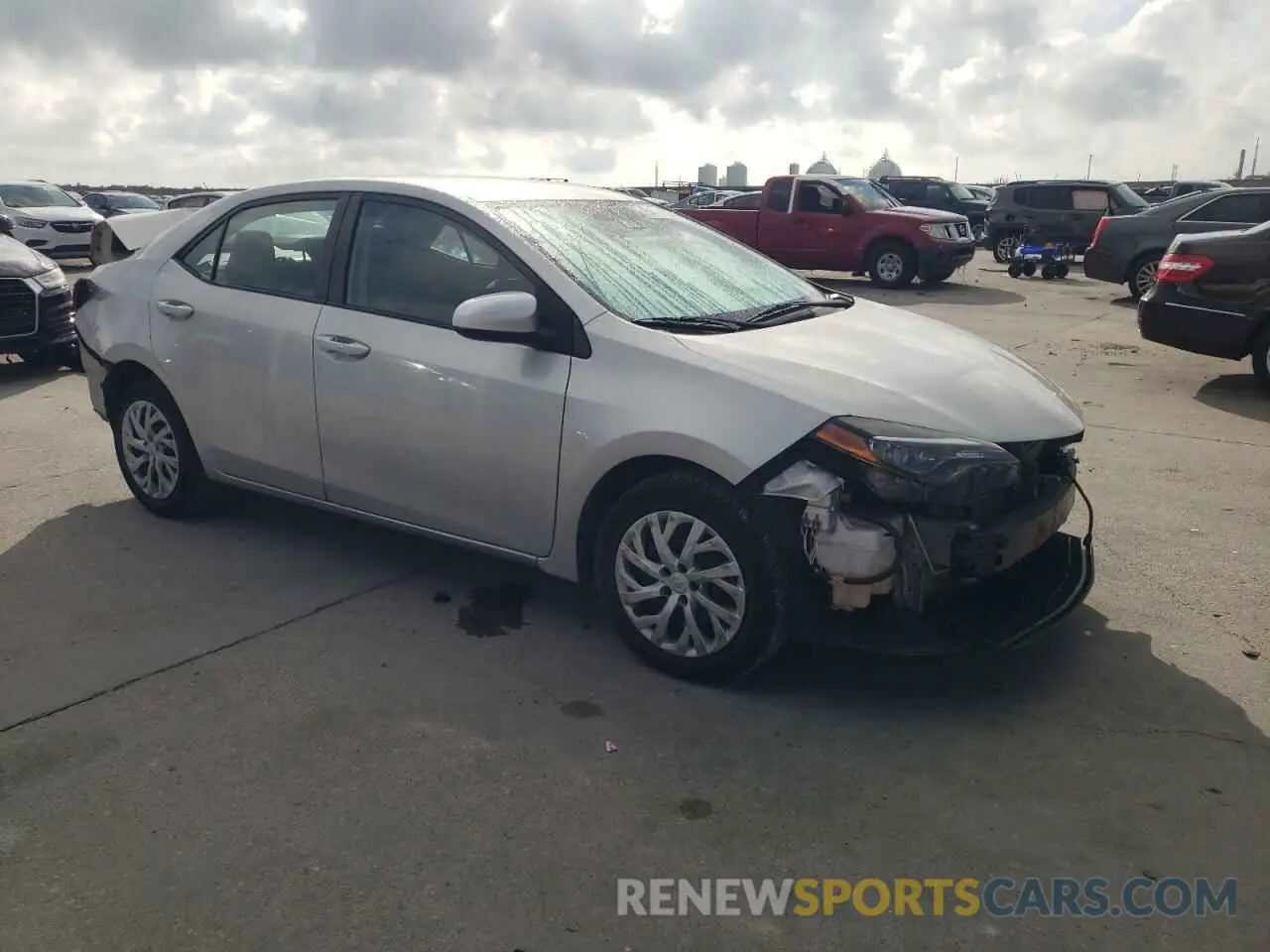 4 Photograph of a damaged car 5YFBURHE9KP909381 TOYOTA COROLLA 2019