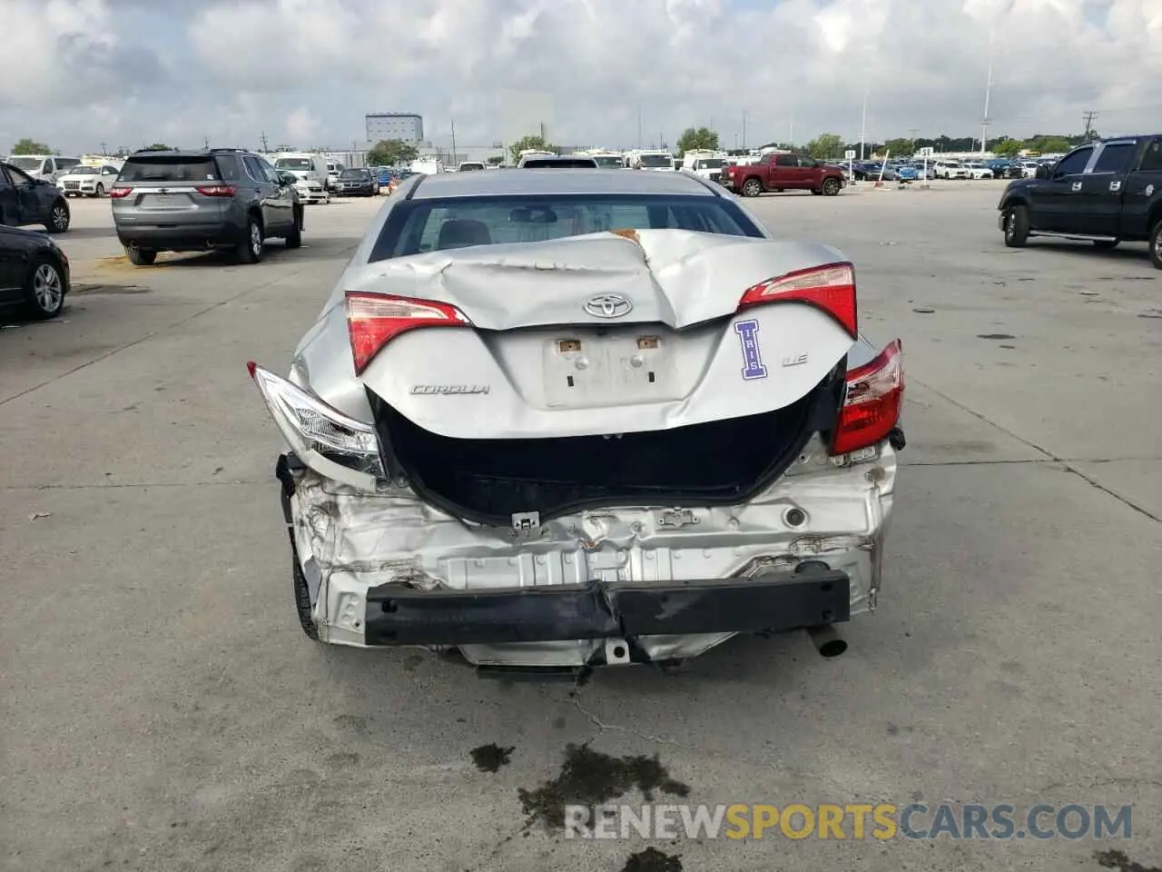 6 Photograph of a damaged car 5YFBURHE9KP909381 TOYOTA COROLLA 2019