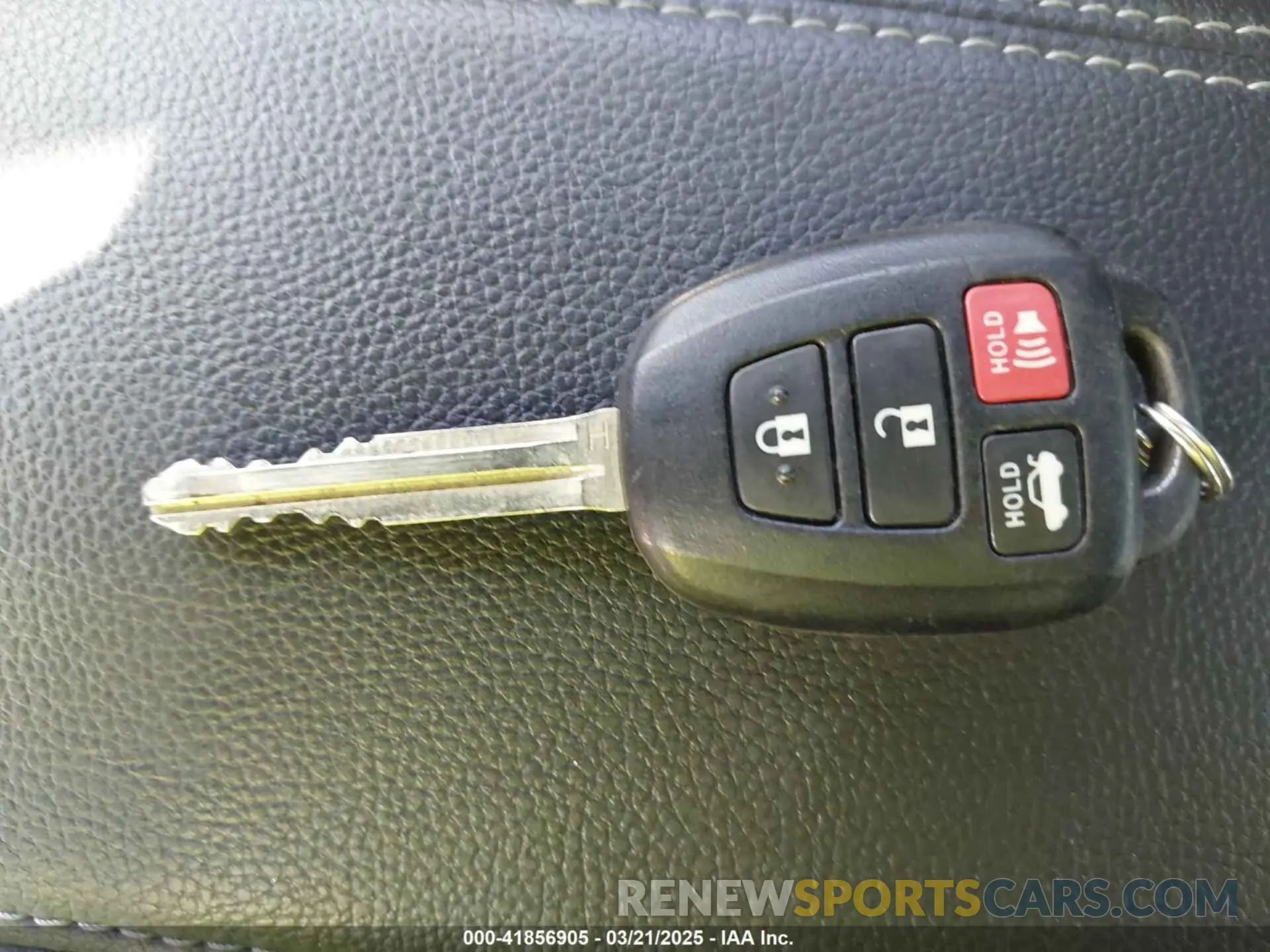 11 Photograph of a damaged car 5YFBURHE9KP910059 TOYOTA COROLLA 2019