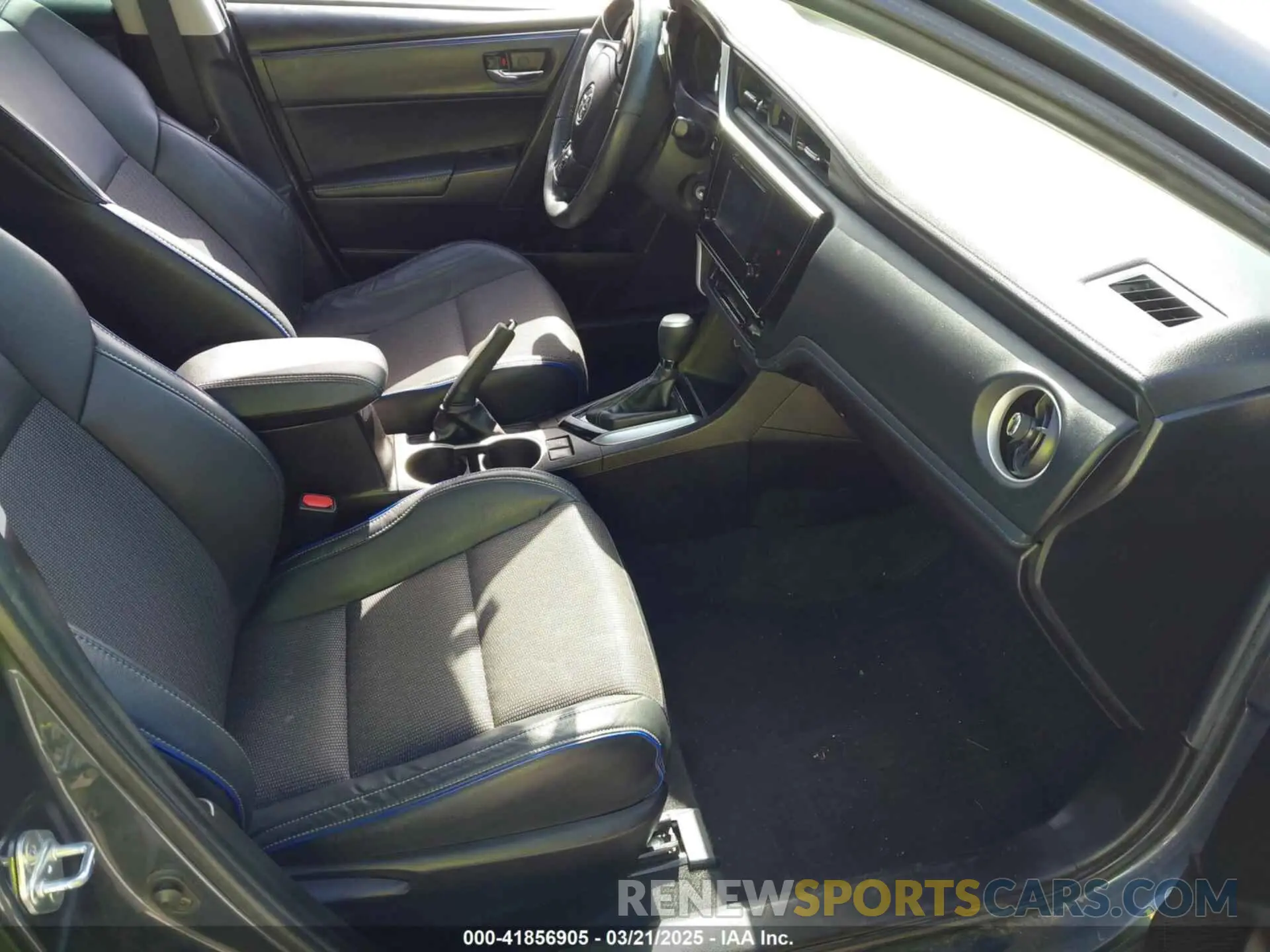 5 Photograph of a damaged car 5YFBURHE9KP910059 TOYOTA COROLLA 2019